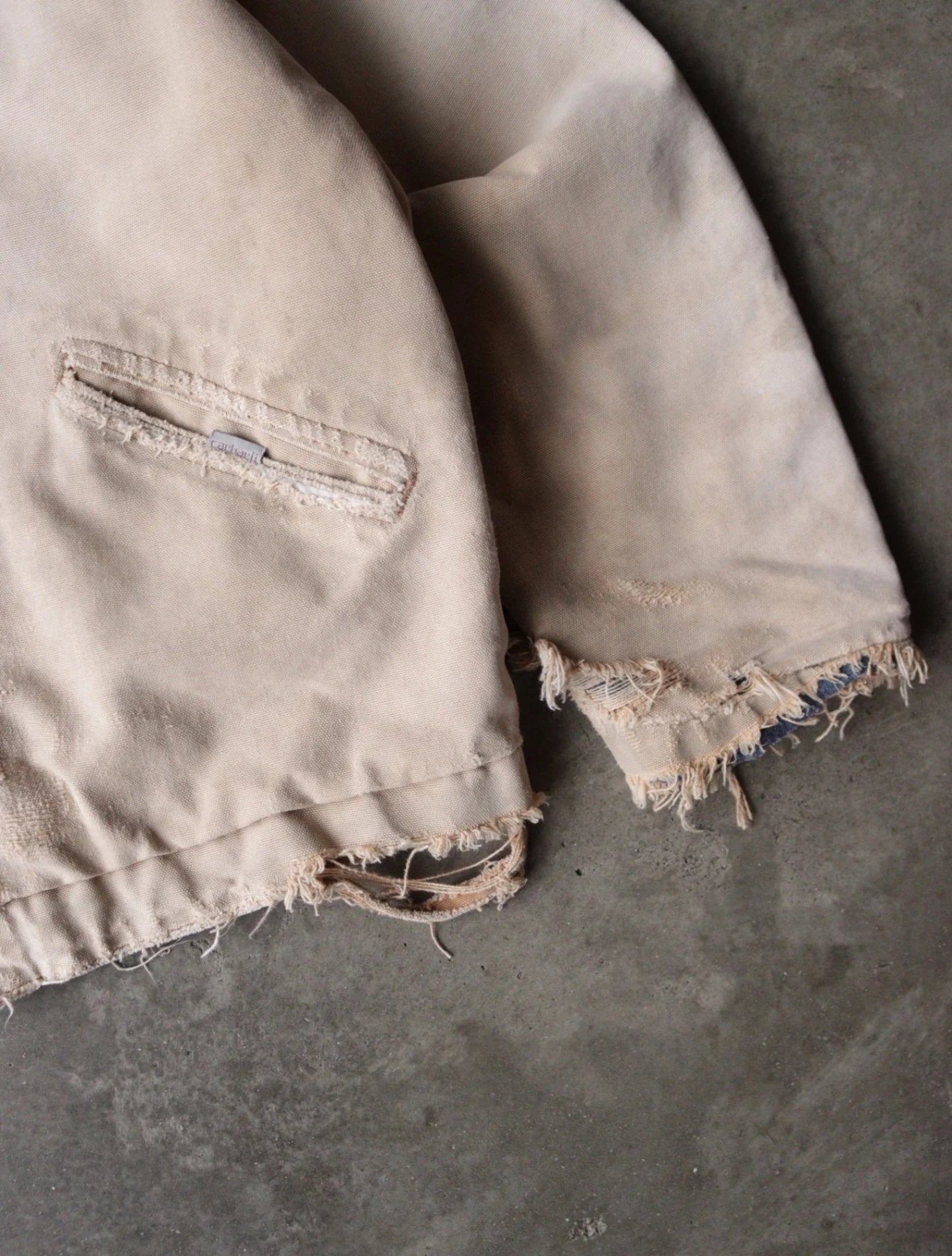 CARHARTT THRASHED DETROIT WORK JACKET