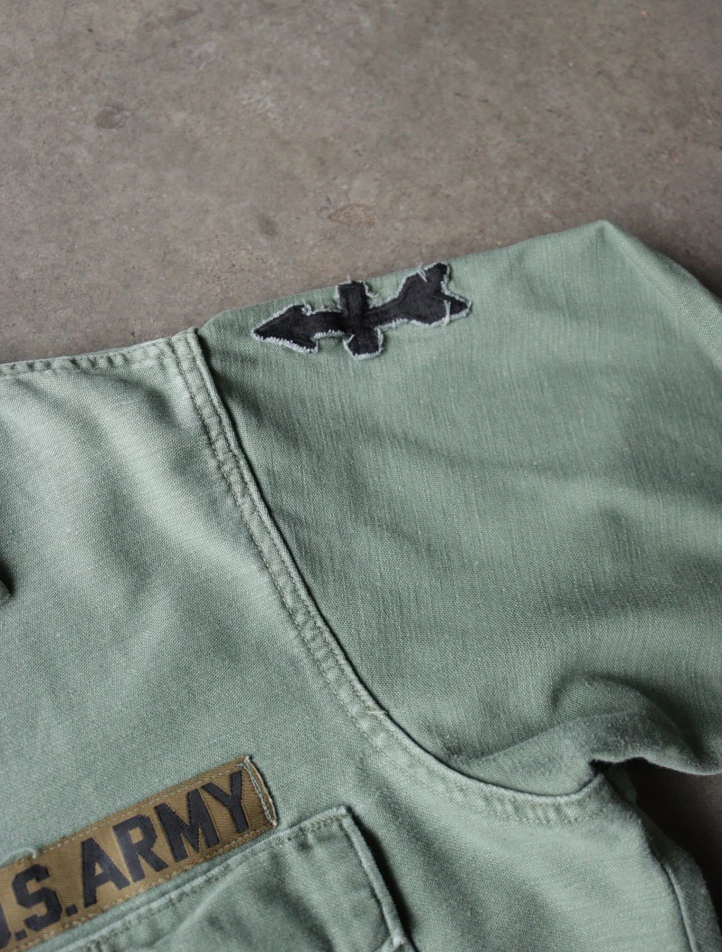 1980S ARMY BUTTON UP SHIRT