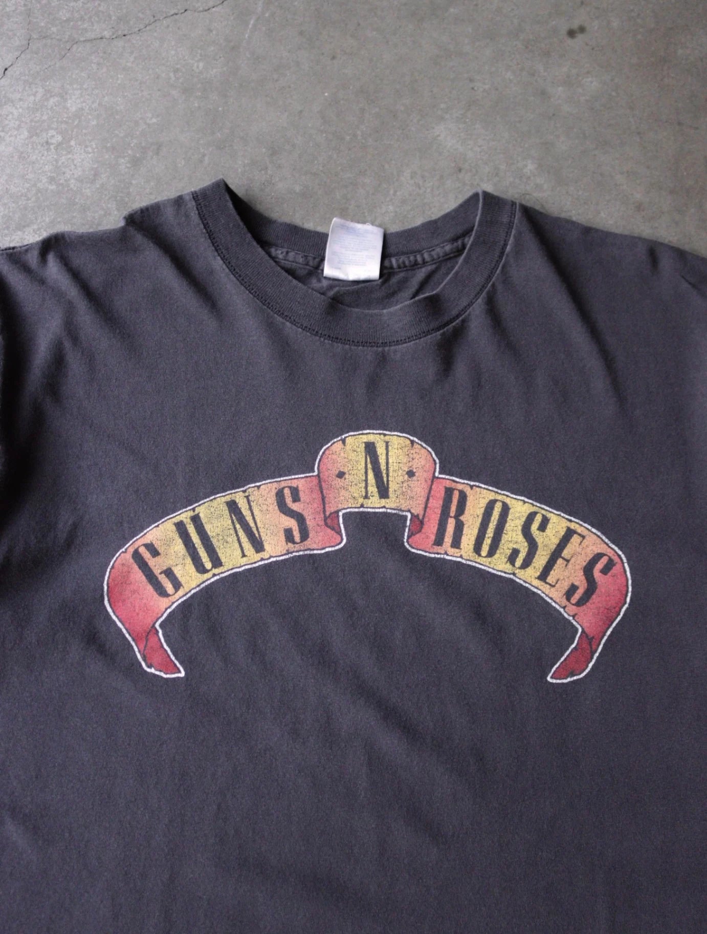 2000S GUNS N ROSES BAND TEE