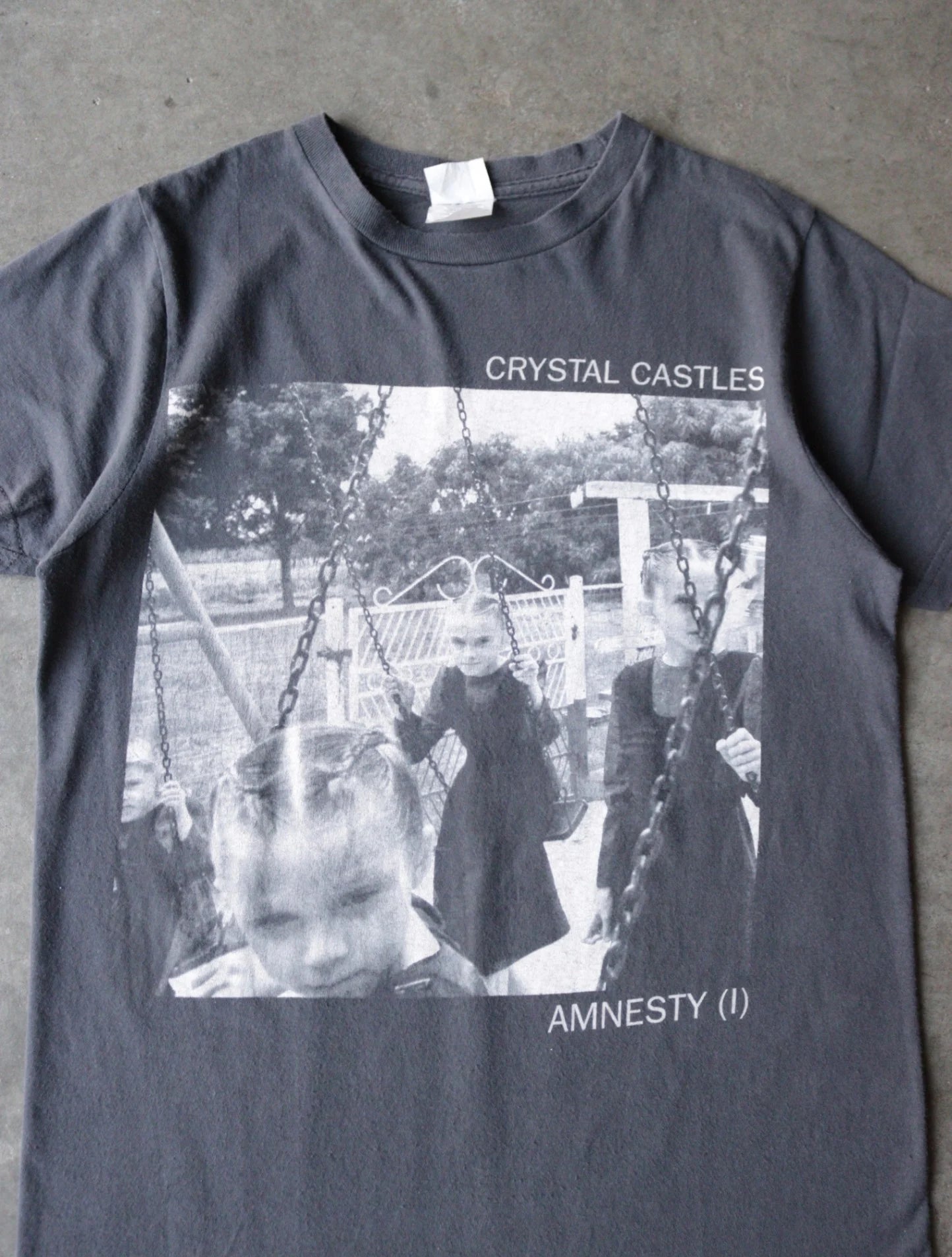 2000S CRYSTAL CASTLES AMNESTY I TEE