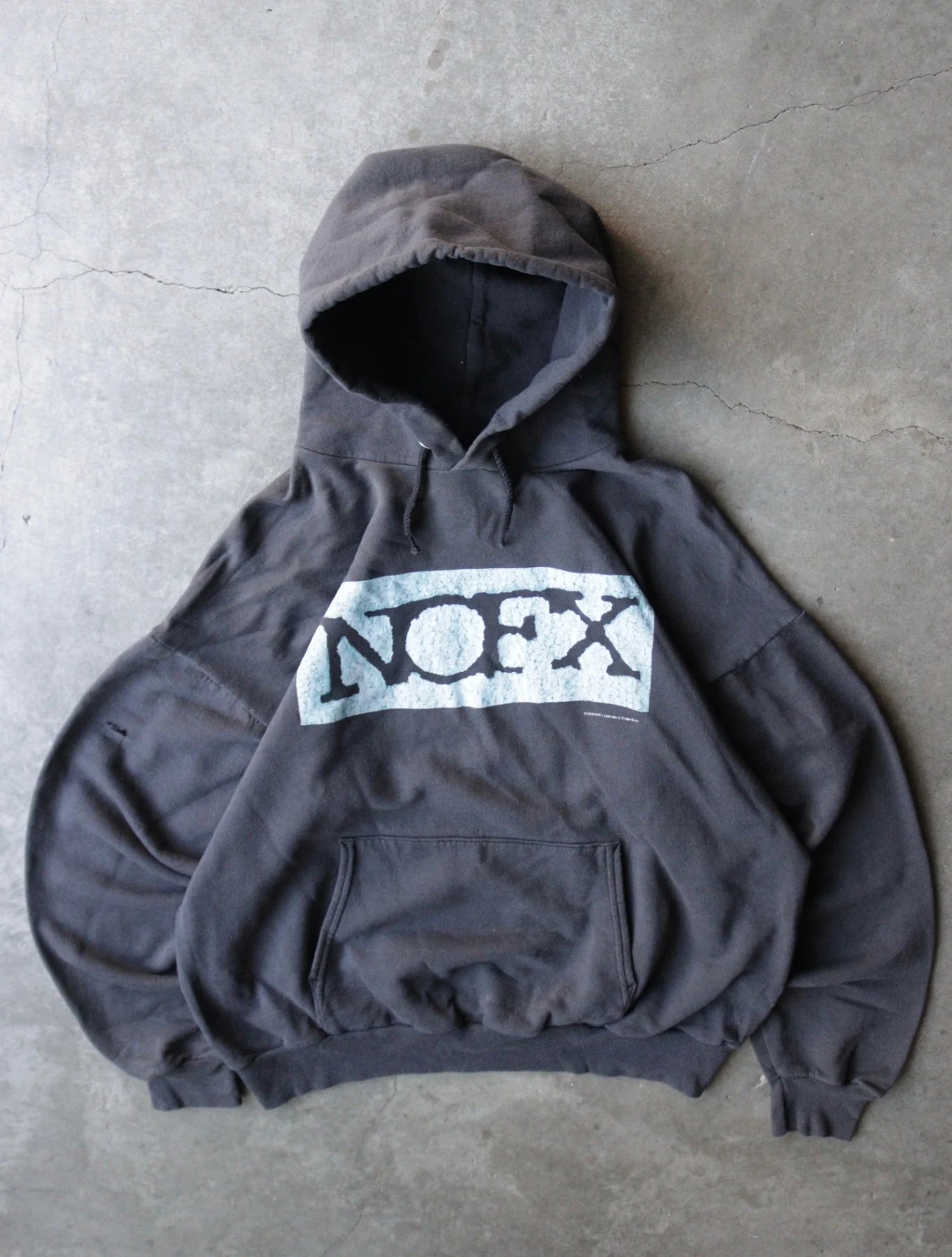 1990S NOFX BAND HOODED SWEATSHIRT