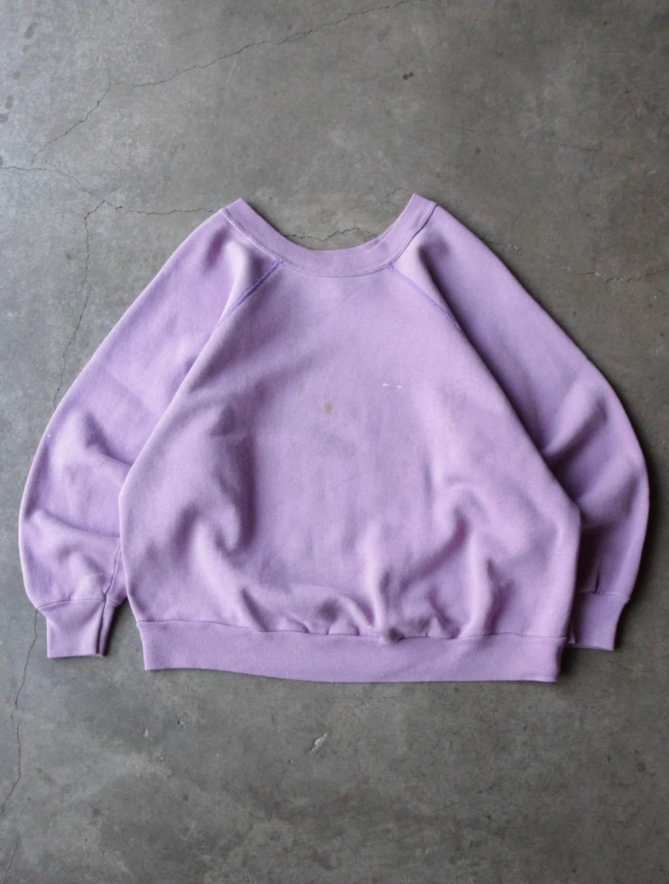 1980S PURPLE RAGLAN SWEATSHIRT