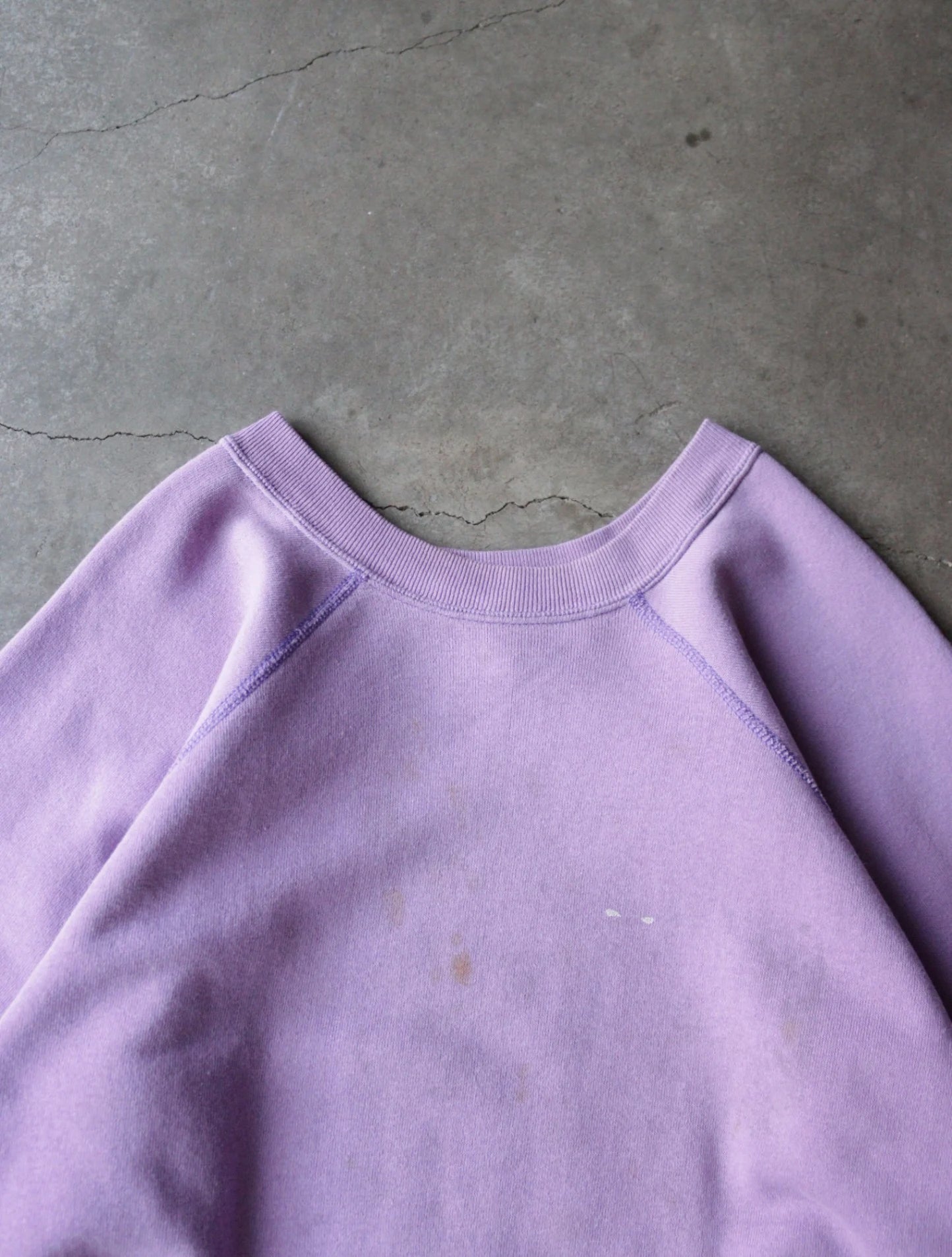 1980S PURPLE RAGLAN SWEATSHIRT