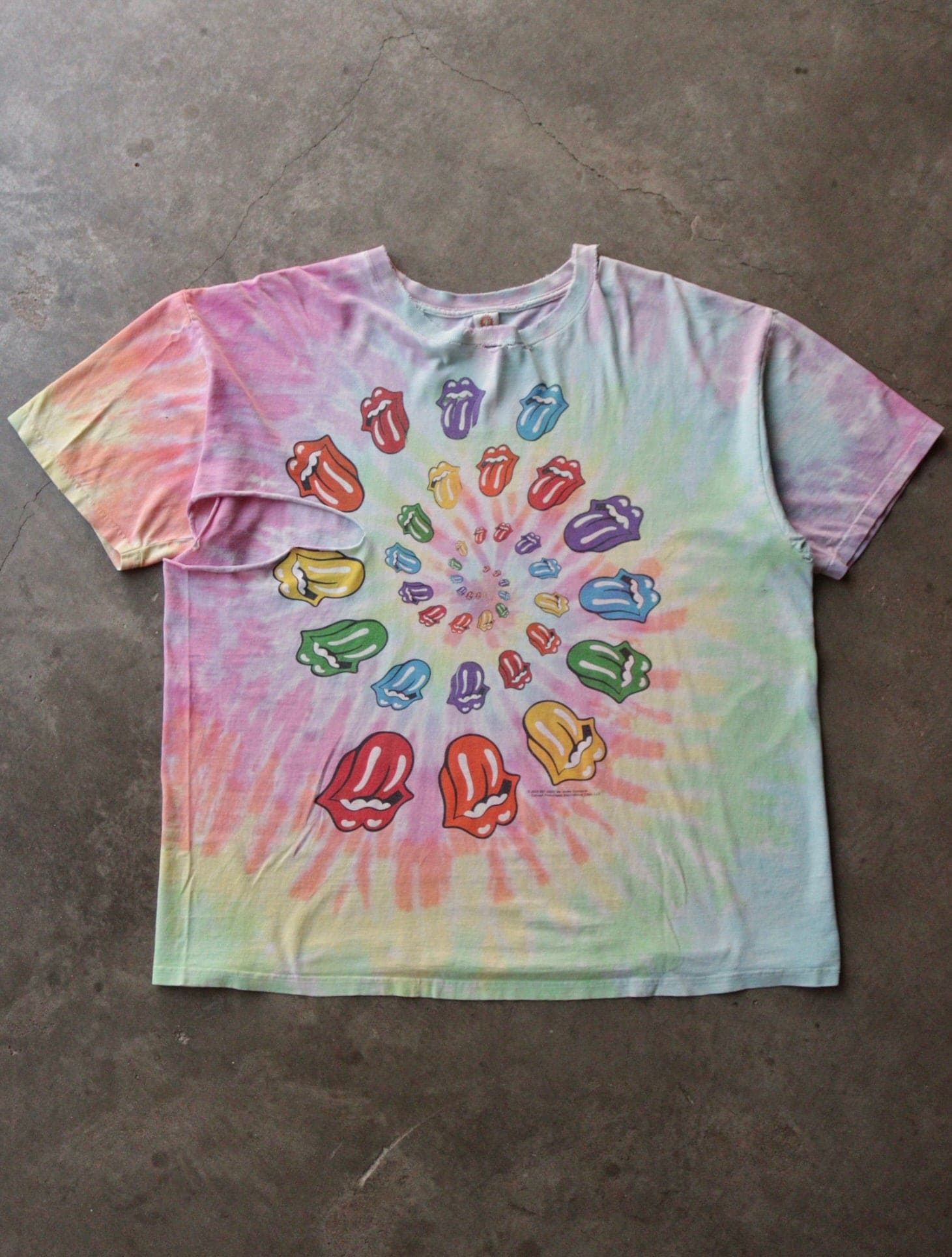 2000S DISTRESSED ROLLING STONES TIE DYE BAND TEE