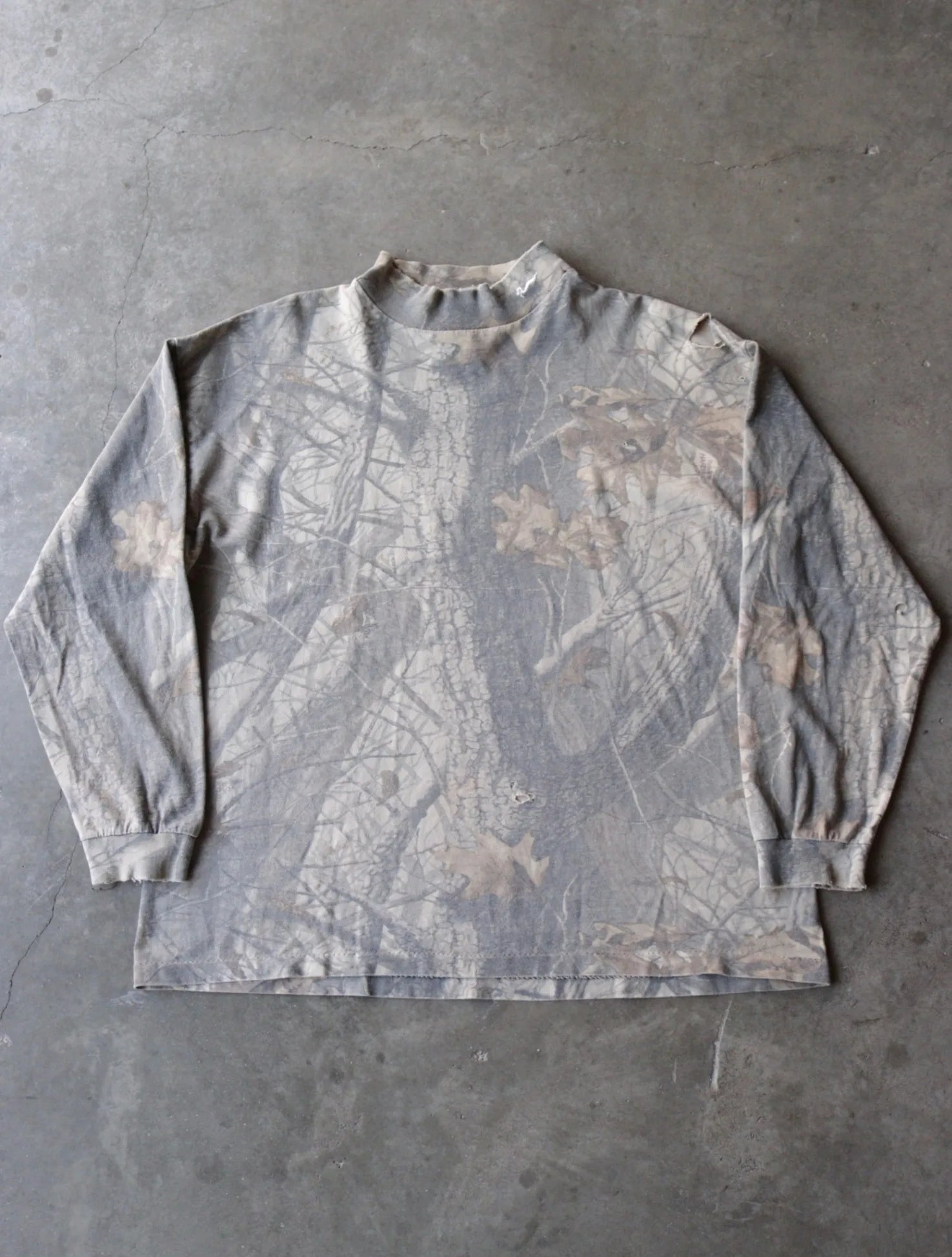 1990S CAMO MOCK NECK L/S TEE