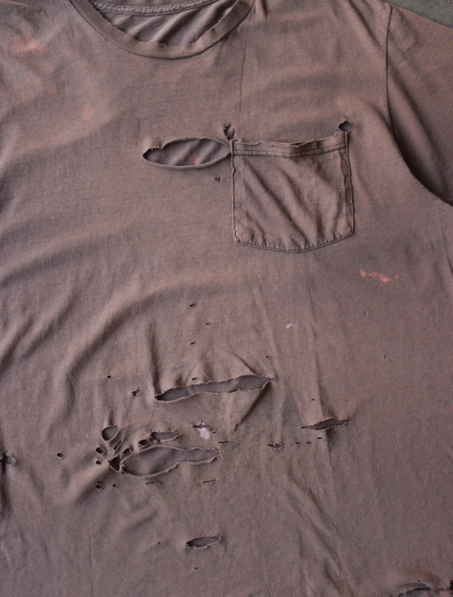 1990S THRASHED BROWN BLANK TEE