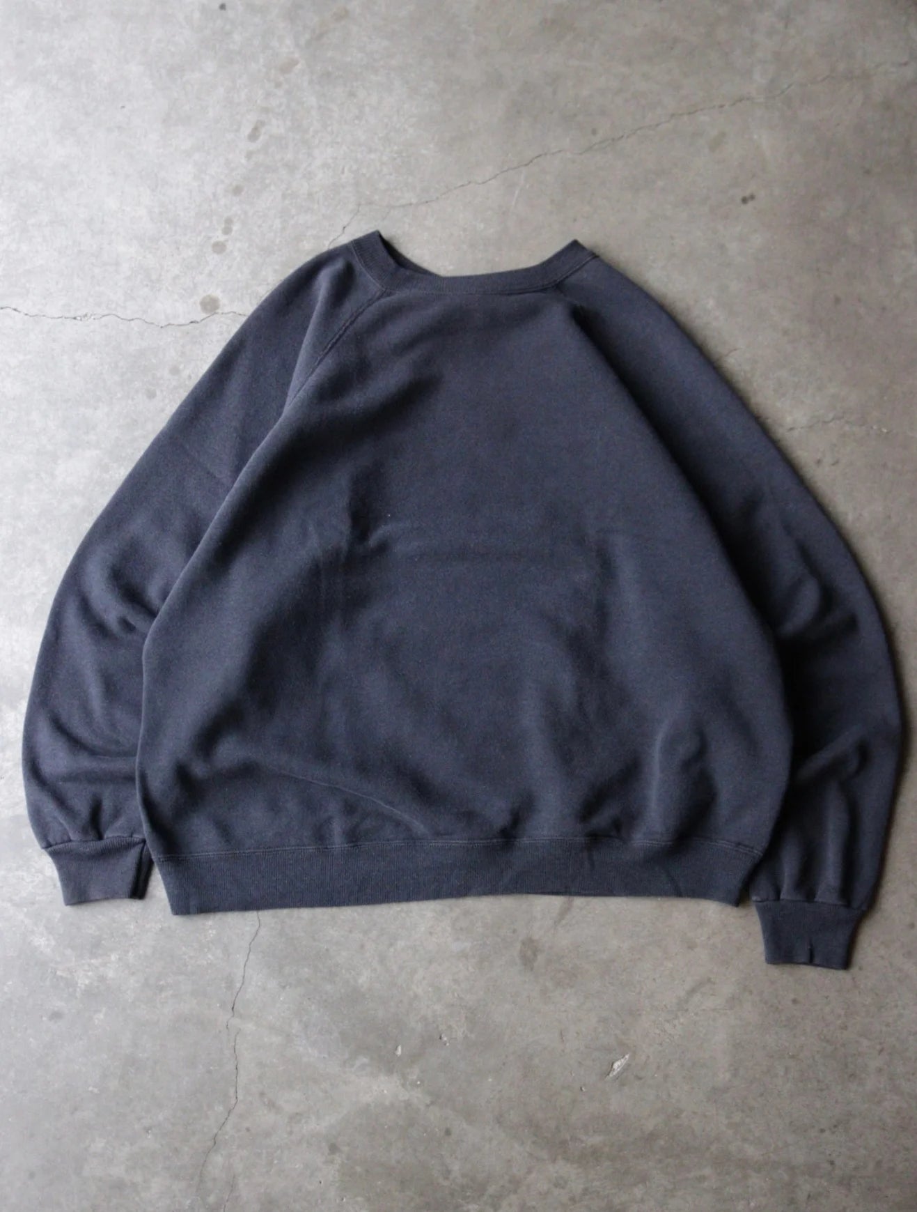 1980S FADED RAGLAN SWEATSHIRT