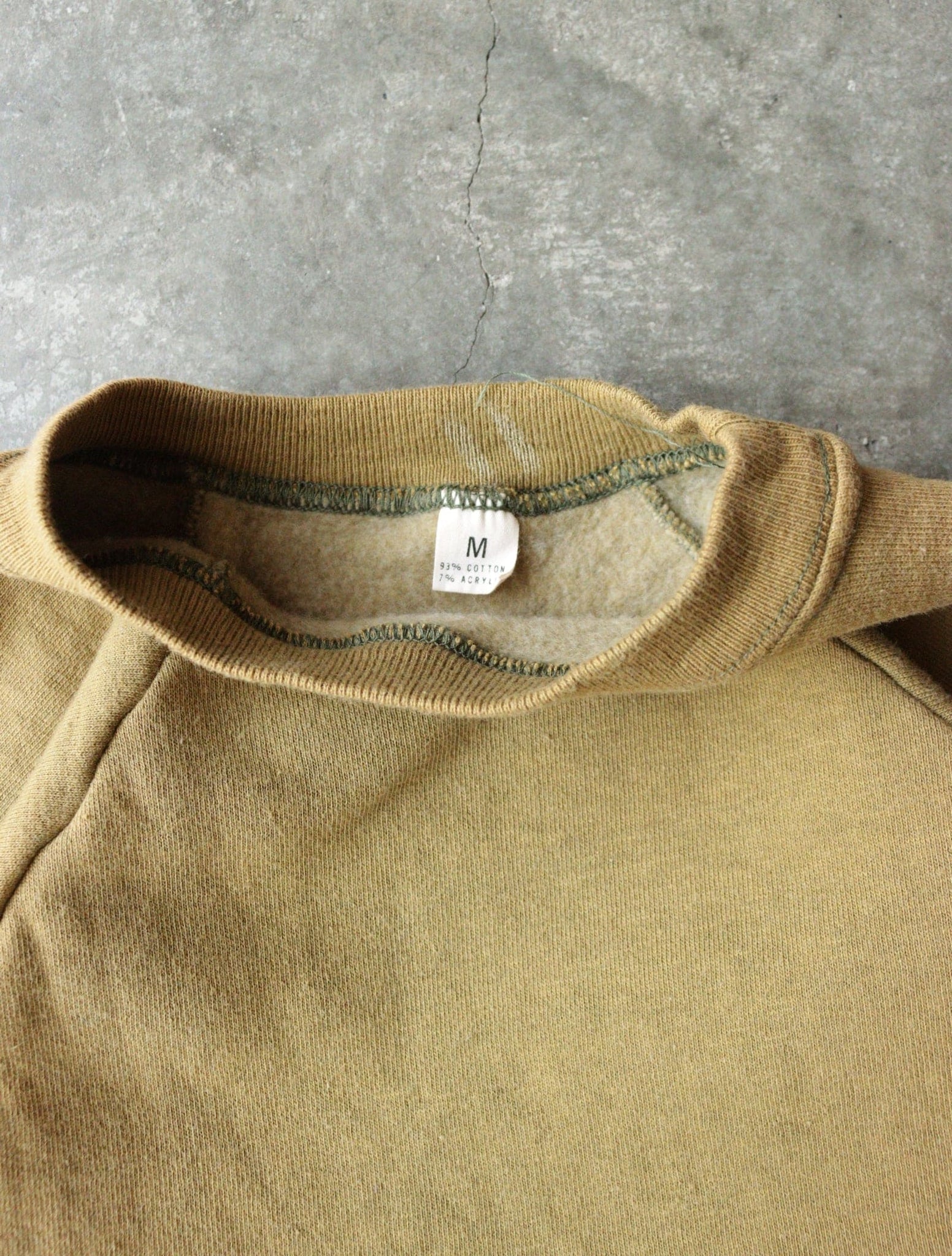 1960S DRAB GREEN SHORT SLEEVE SWEATSHIRT