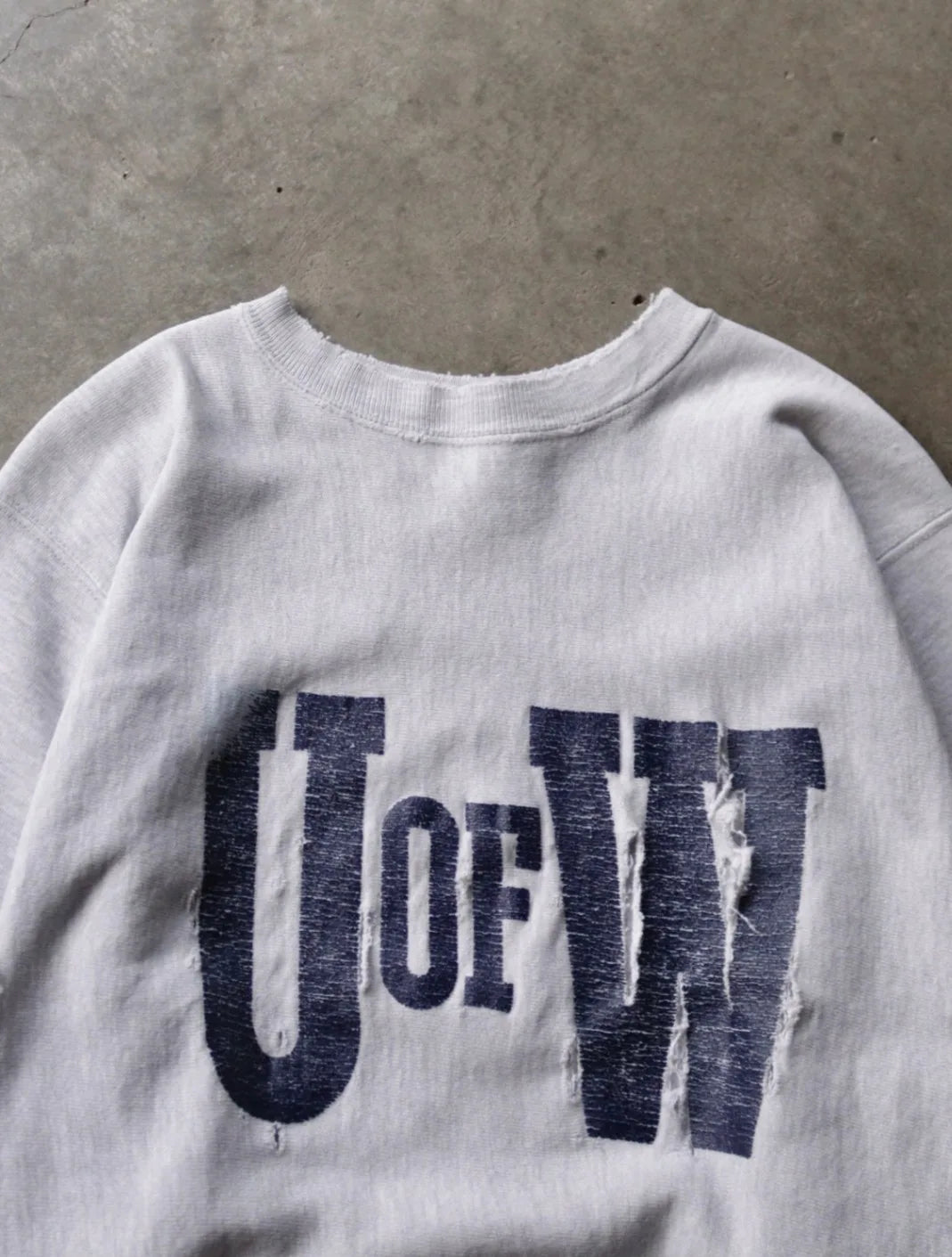 1990S FADED U OF W SWEATSHIRT