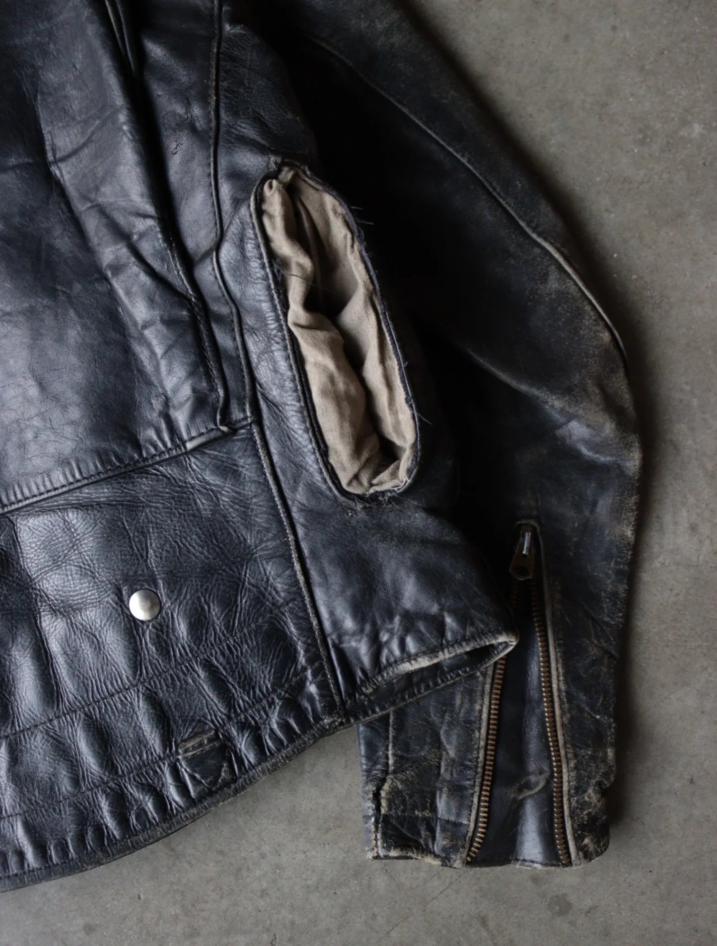 1960S LEATHER BIKER JACKET