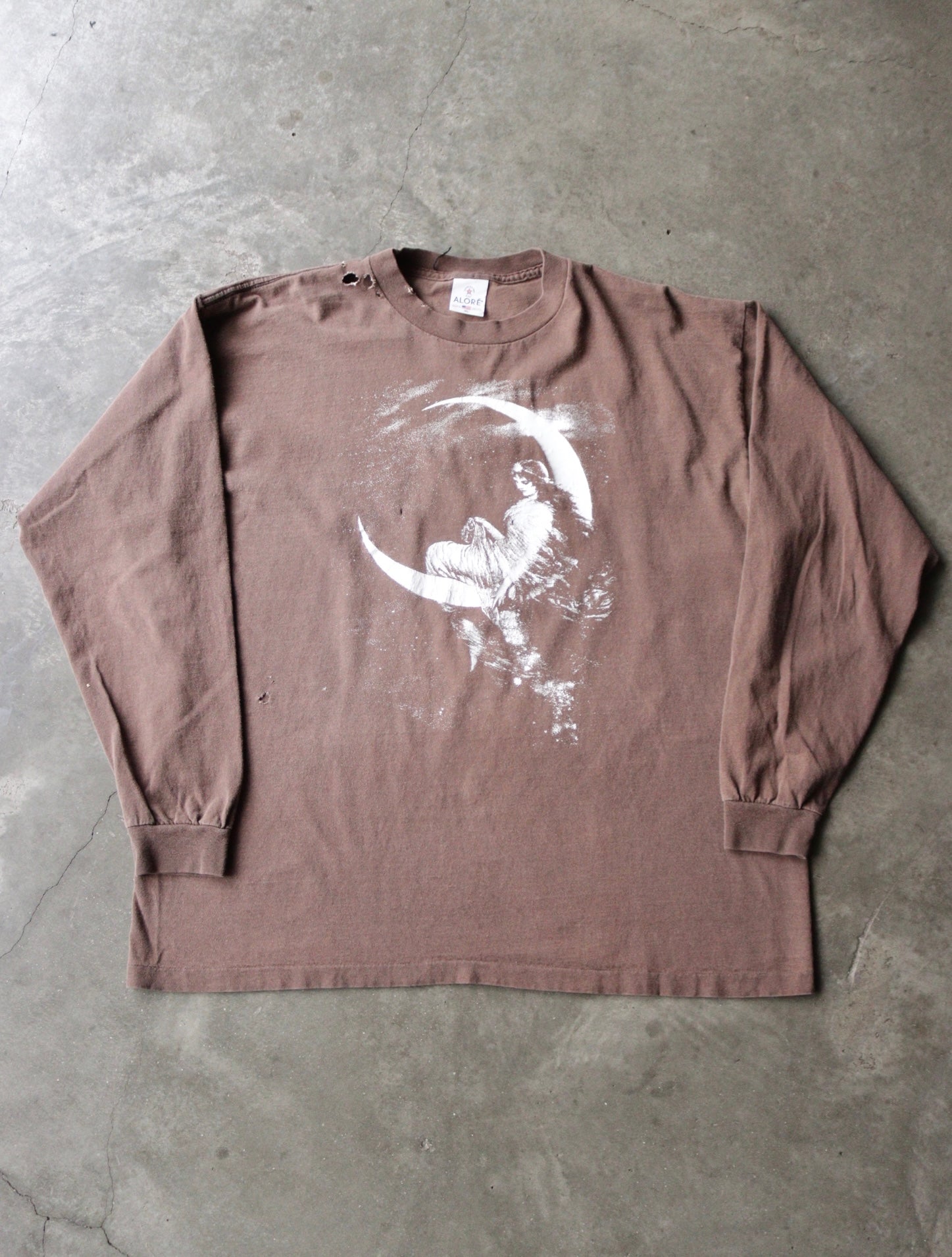 1990S DISTRESSED MOON ART L/S TEE