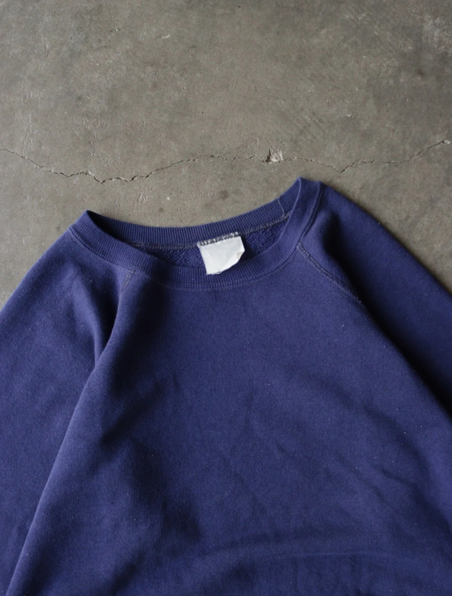 1980S BLUE RAGLAN SWEATSHIRT