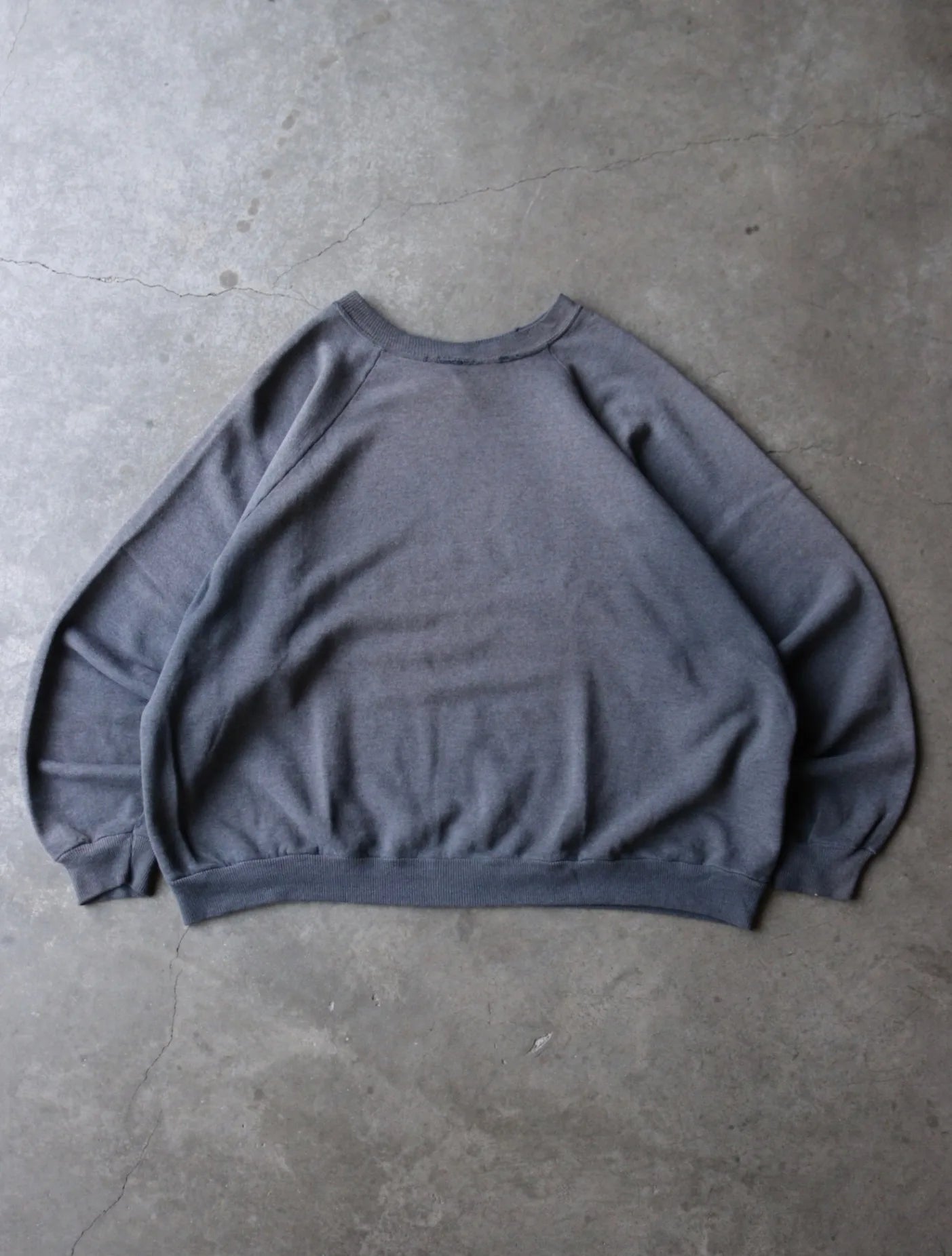 1990S FADED SWEATSHIRT