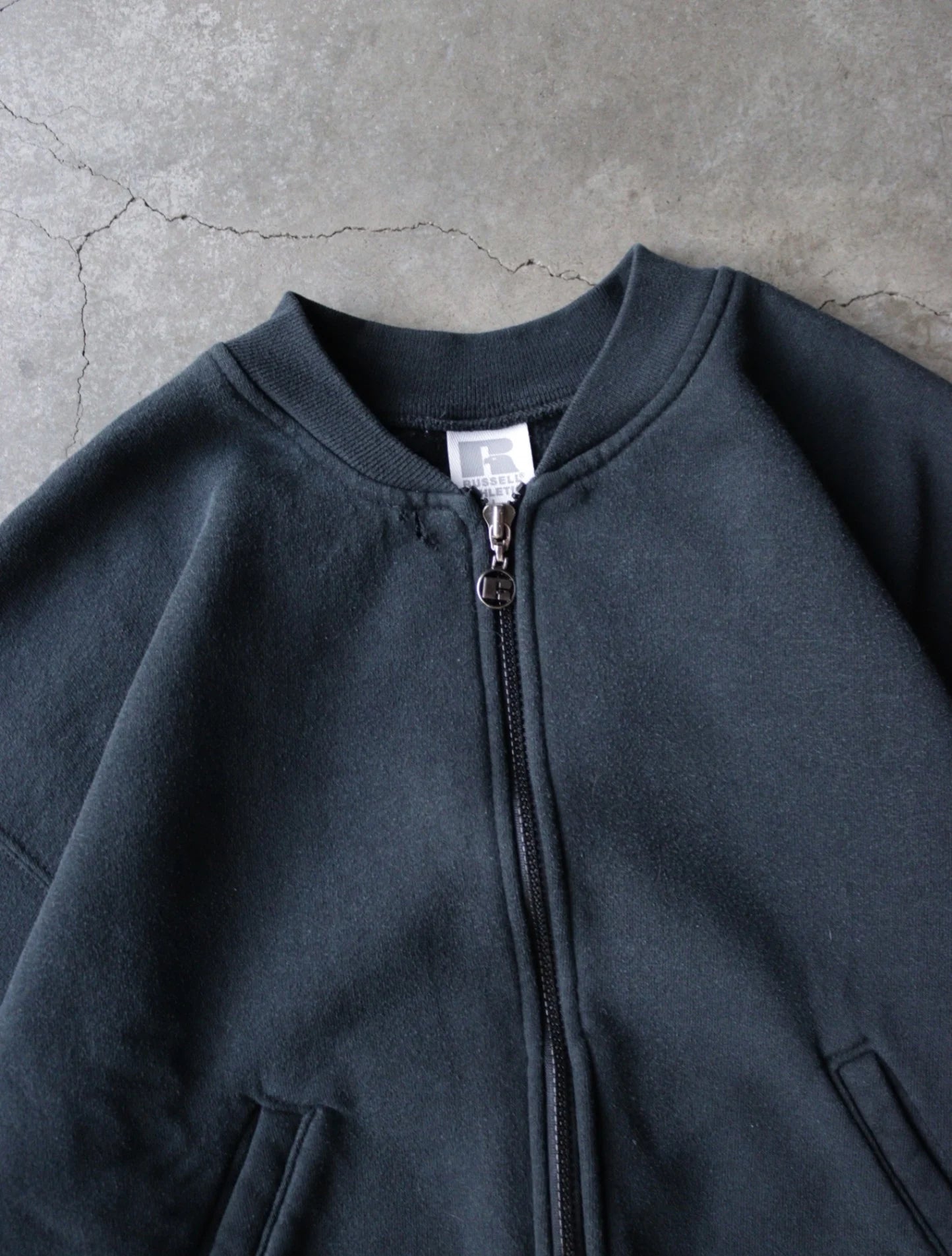 1990S RUSSELL ZIP UP SWEATSHIRT