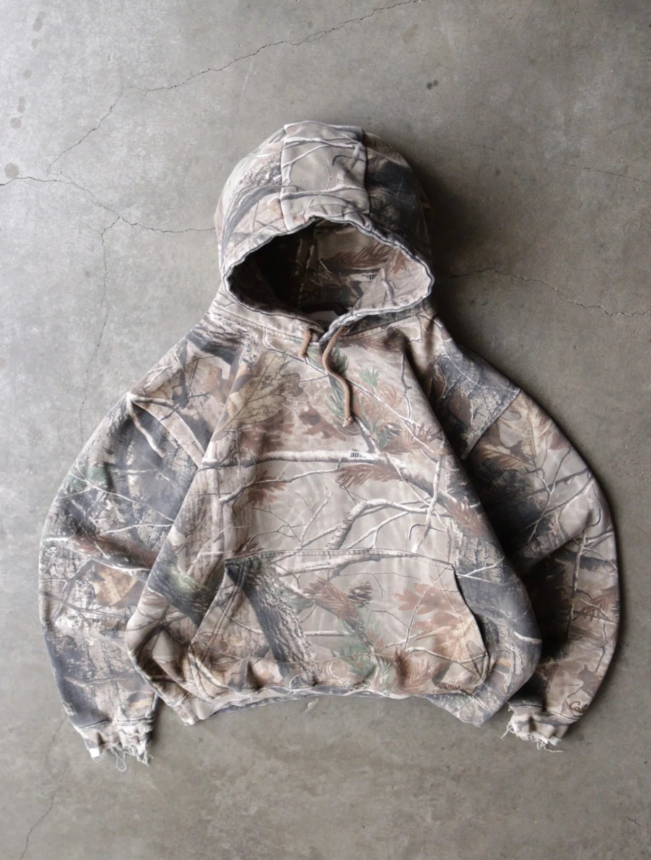 2000S CABELLAS BOXY CAMO HOODED SWEATSHIRT