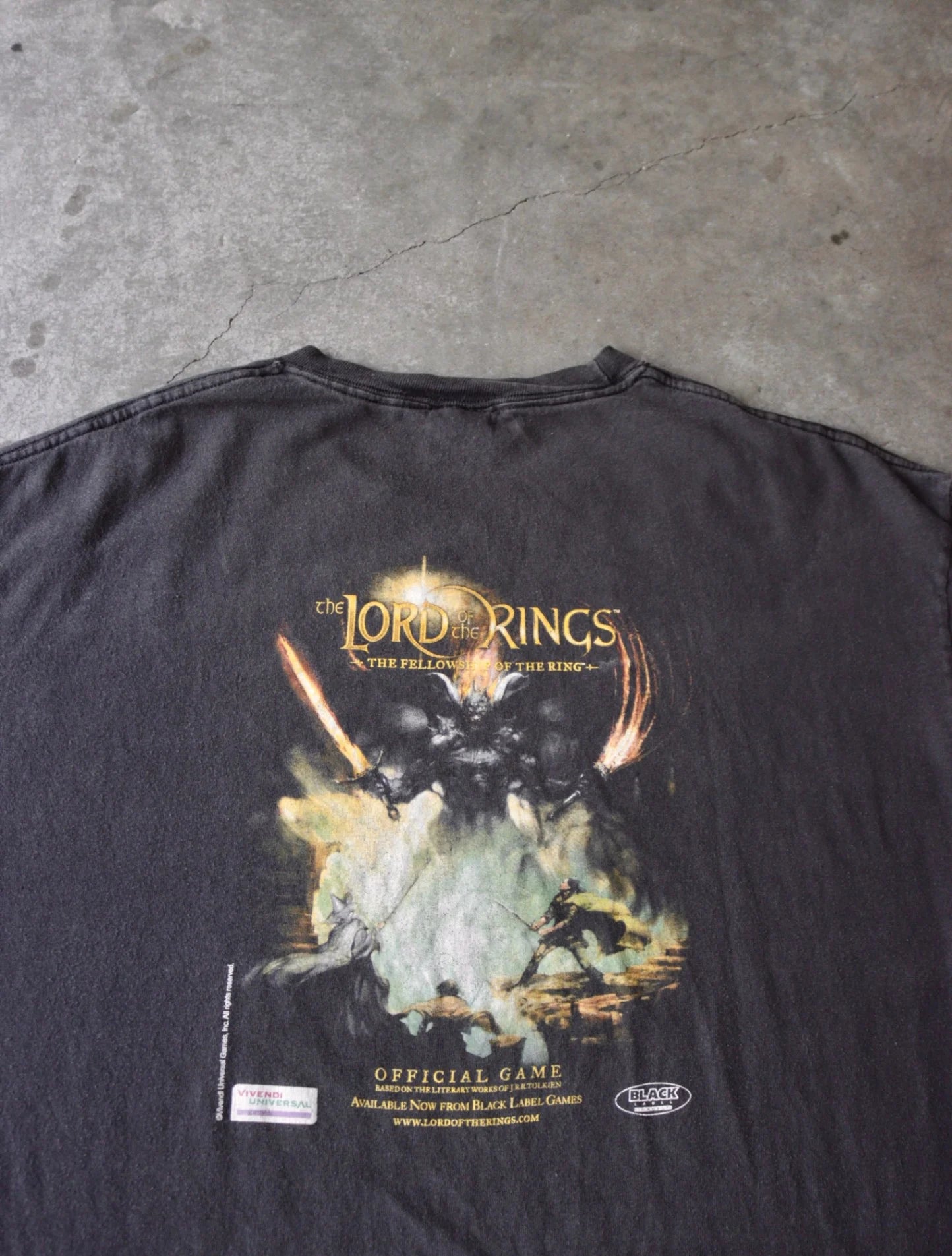 2000S LORD OF THE RINGS TEE