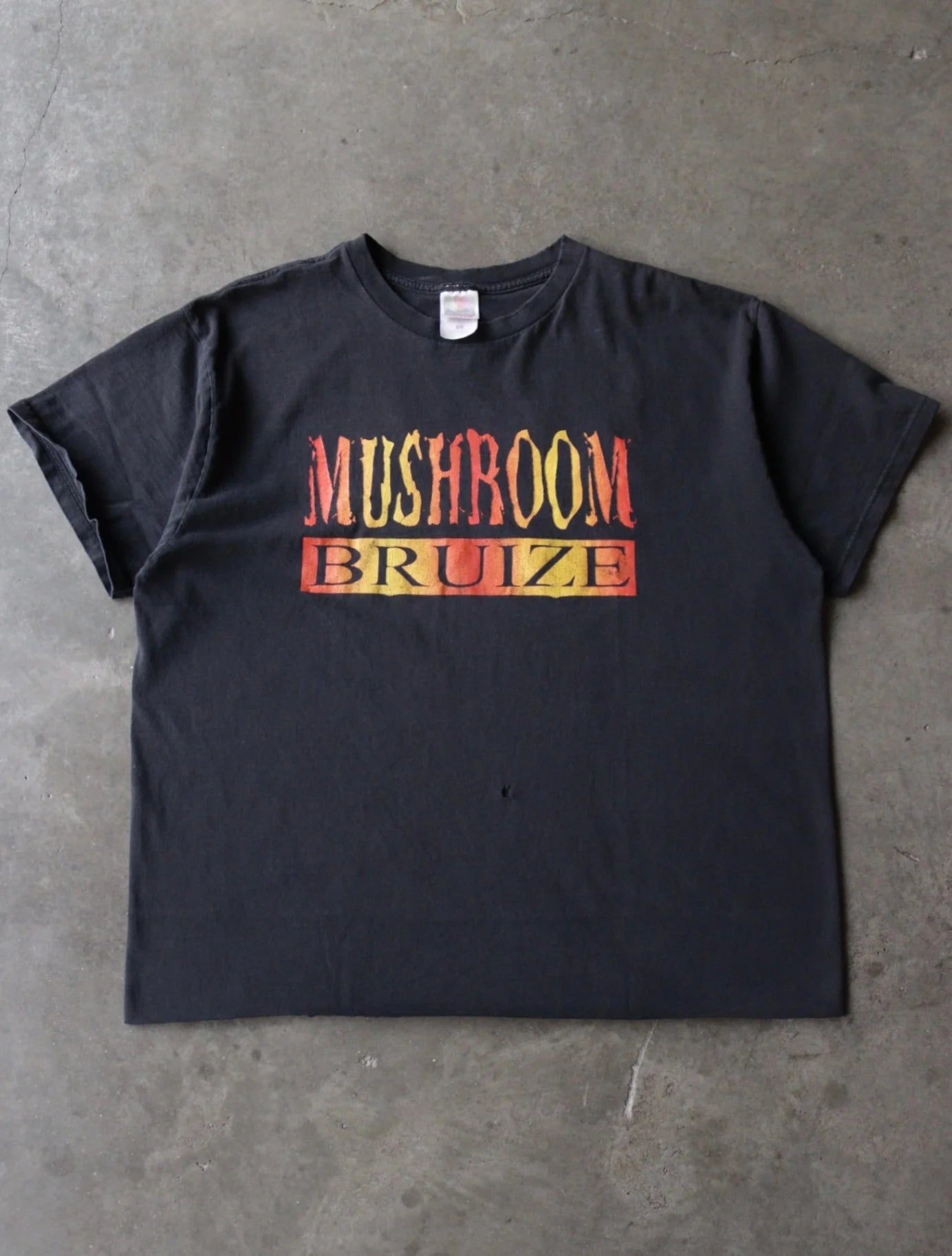 1990S MUSHROOM BRUIZE TEE