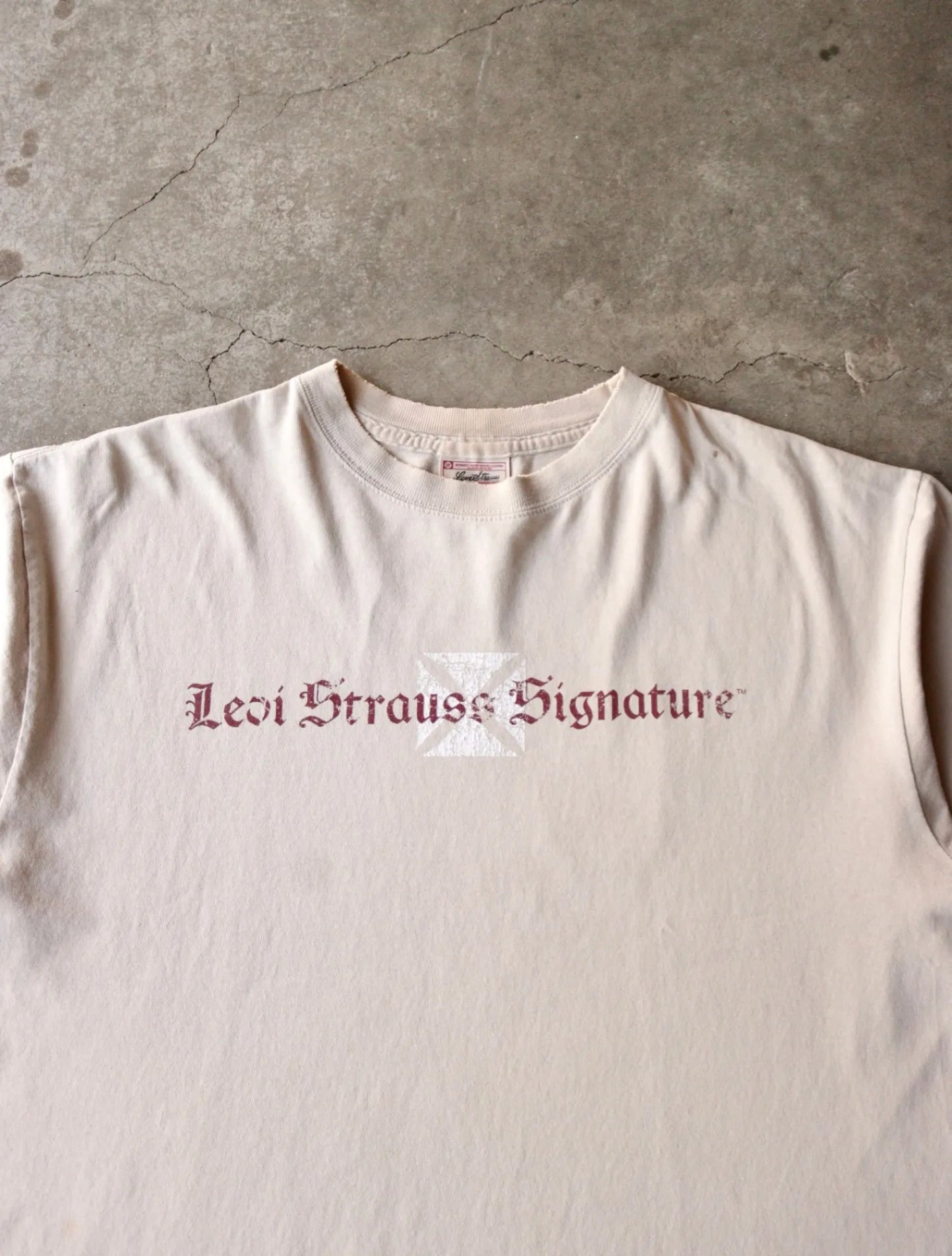 2000S LEVI'S STRAUSS SIGNATURE TEE