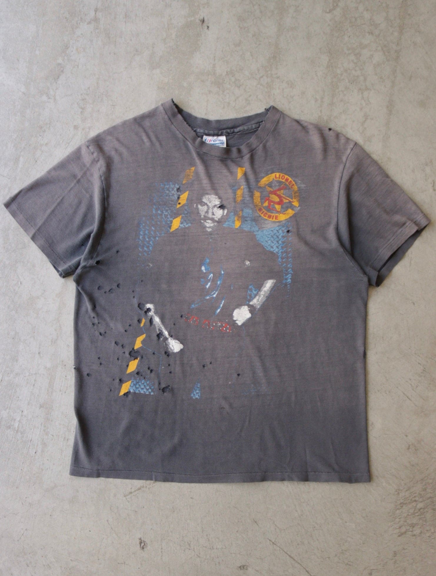 1980S FADED LIONEL RICHIE BAND TEE