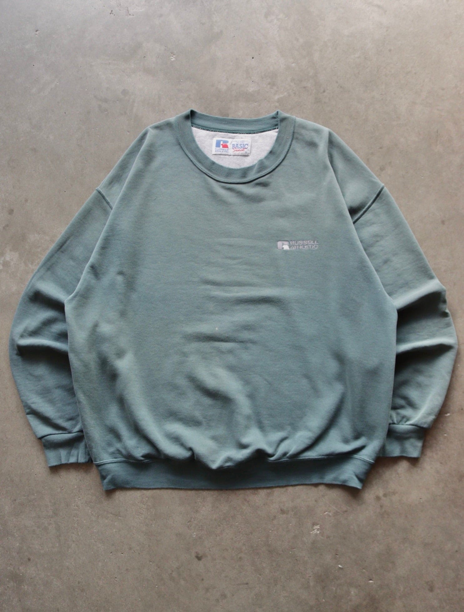 1990S RUSSELL FADED SAGE GREEN SWEATSHIRT