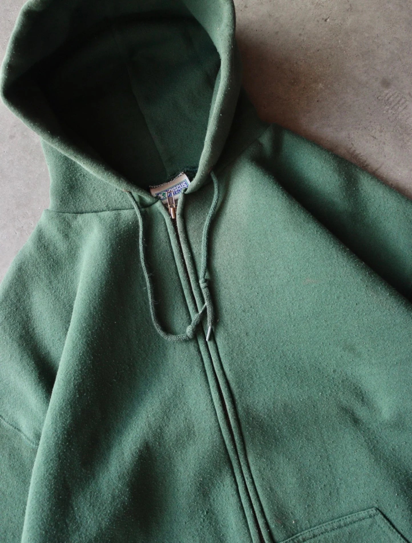 1990S GREEN ZIP UP HOODED SWEATSHIRT