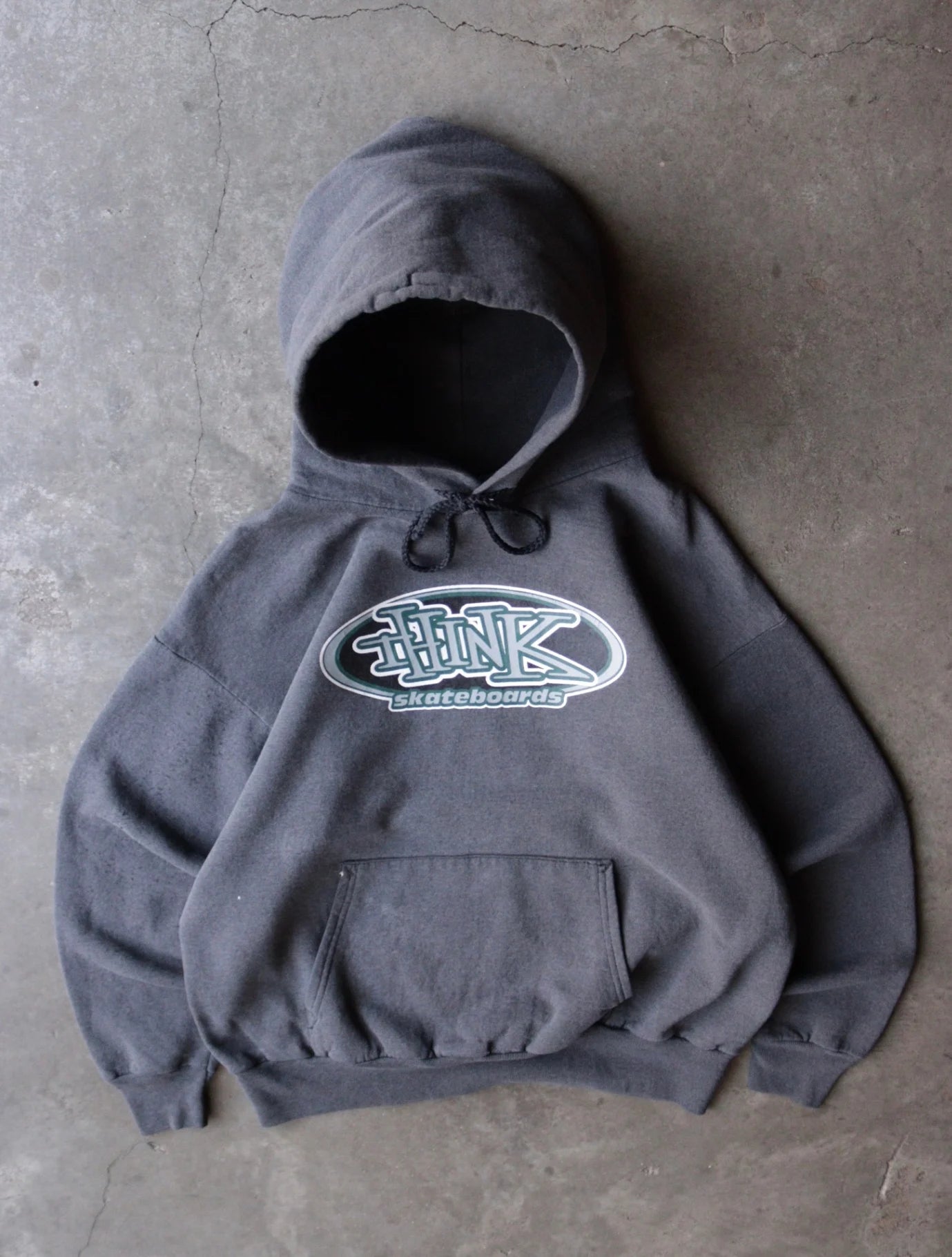 Sweatshirts – TWO FOLD