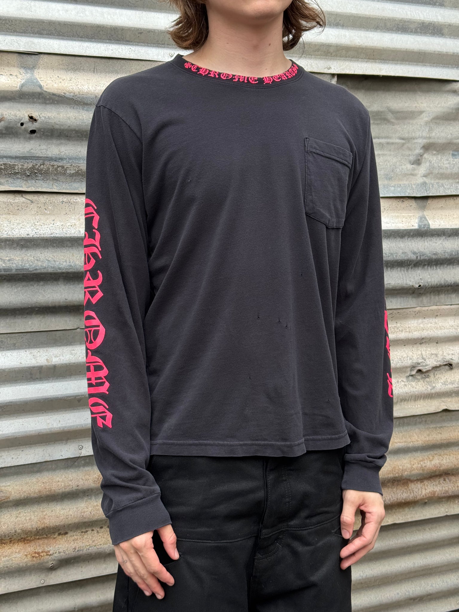 2010S CHROME HEARTS PINK LETTER L/S TEE
