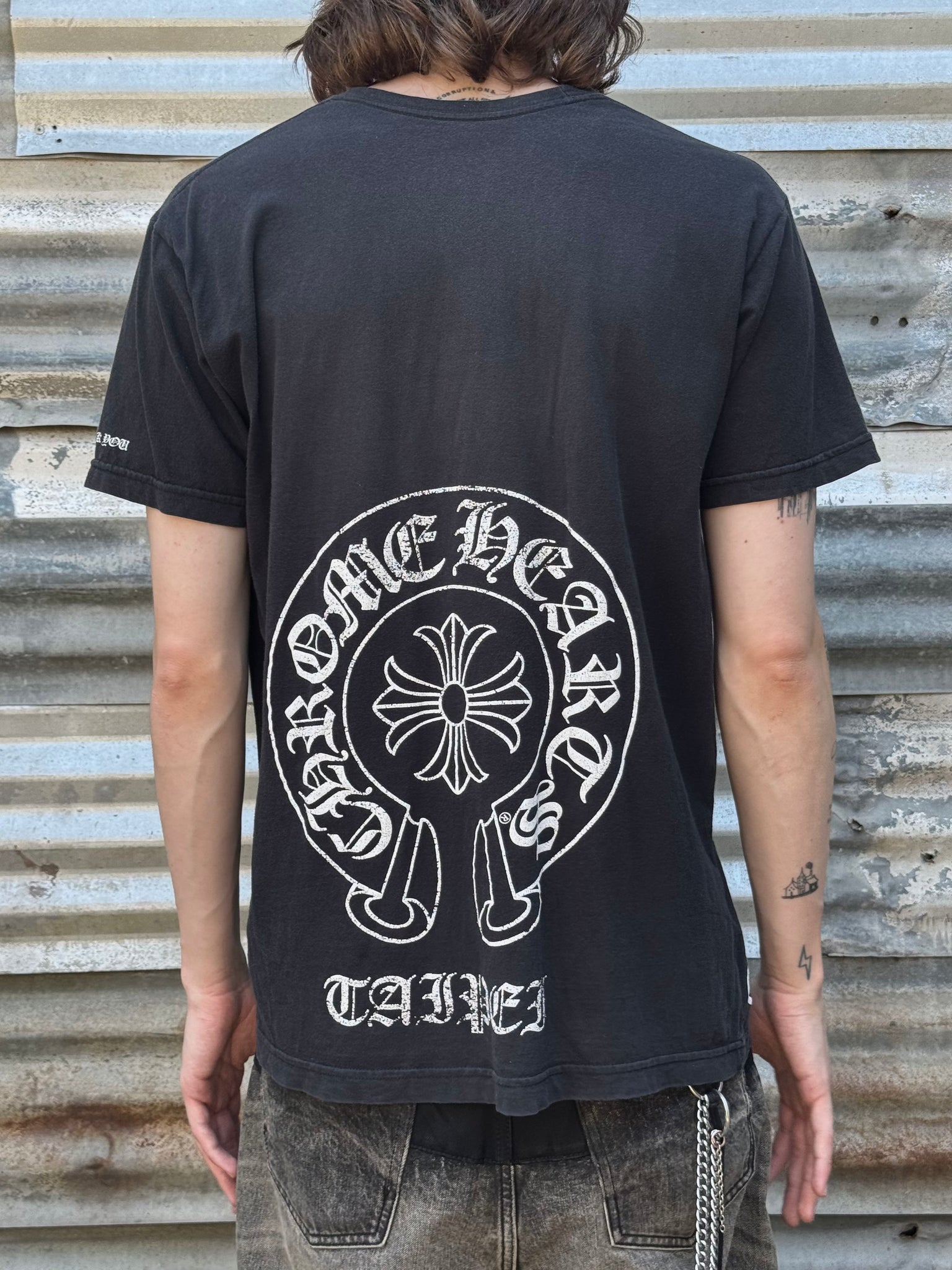 2000S CHROME HEARTS 'TAIPEI' CITY LOGO TEE
