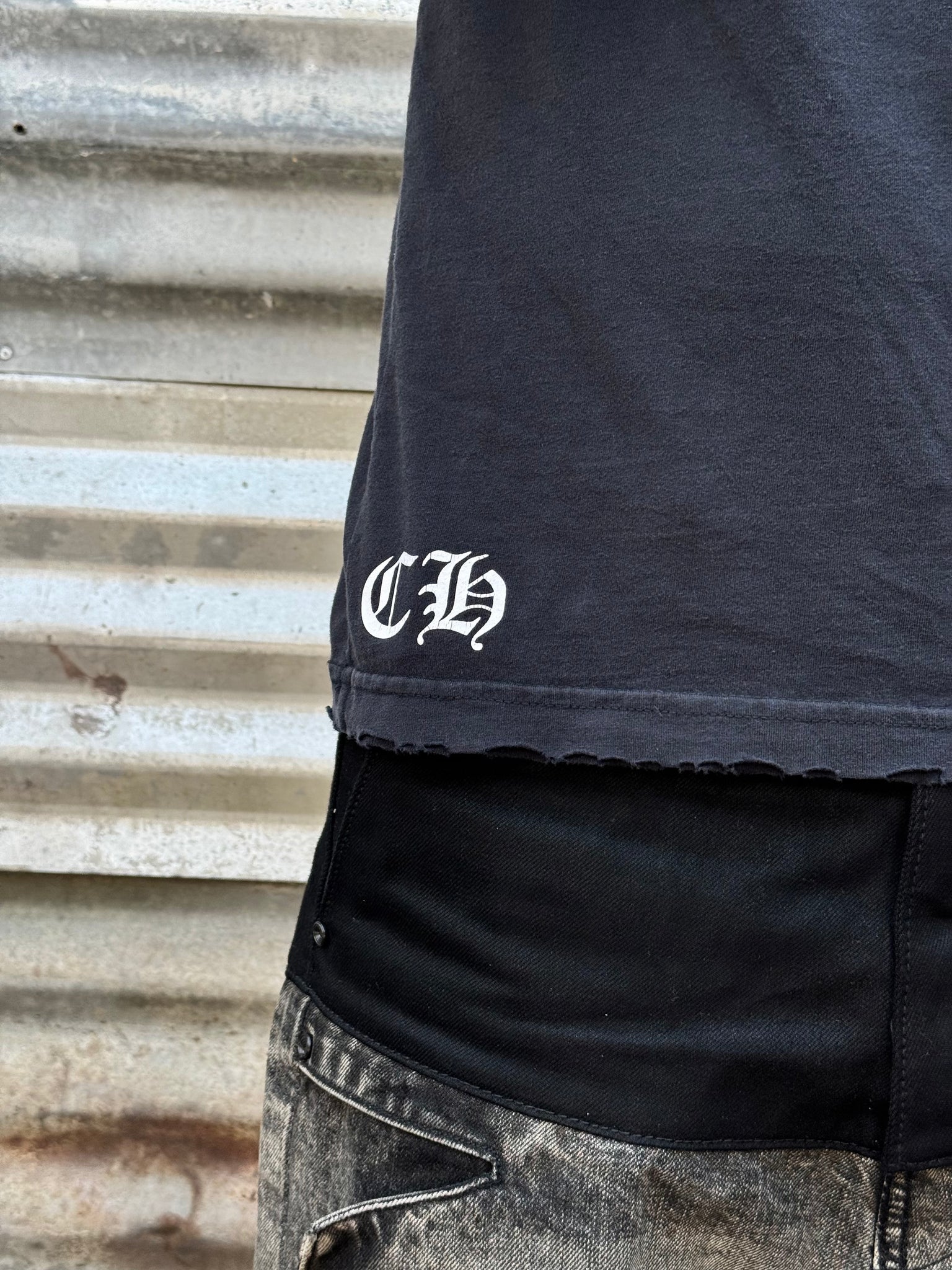2000S CHROME HEARTS CITY LA DISTRESSED TEE