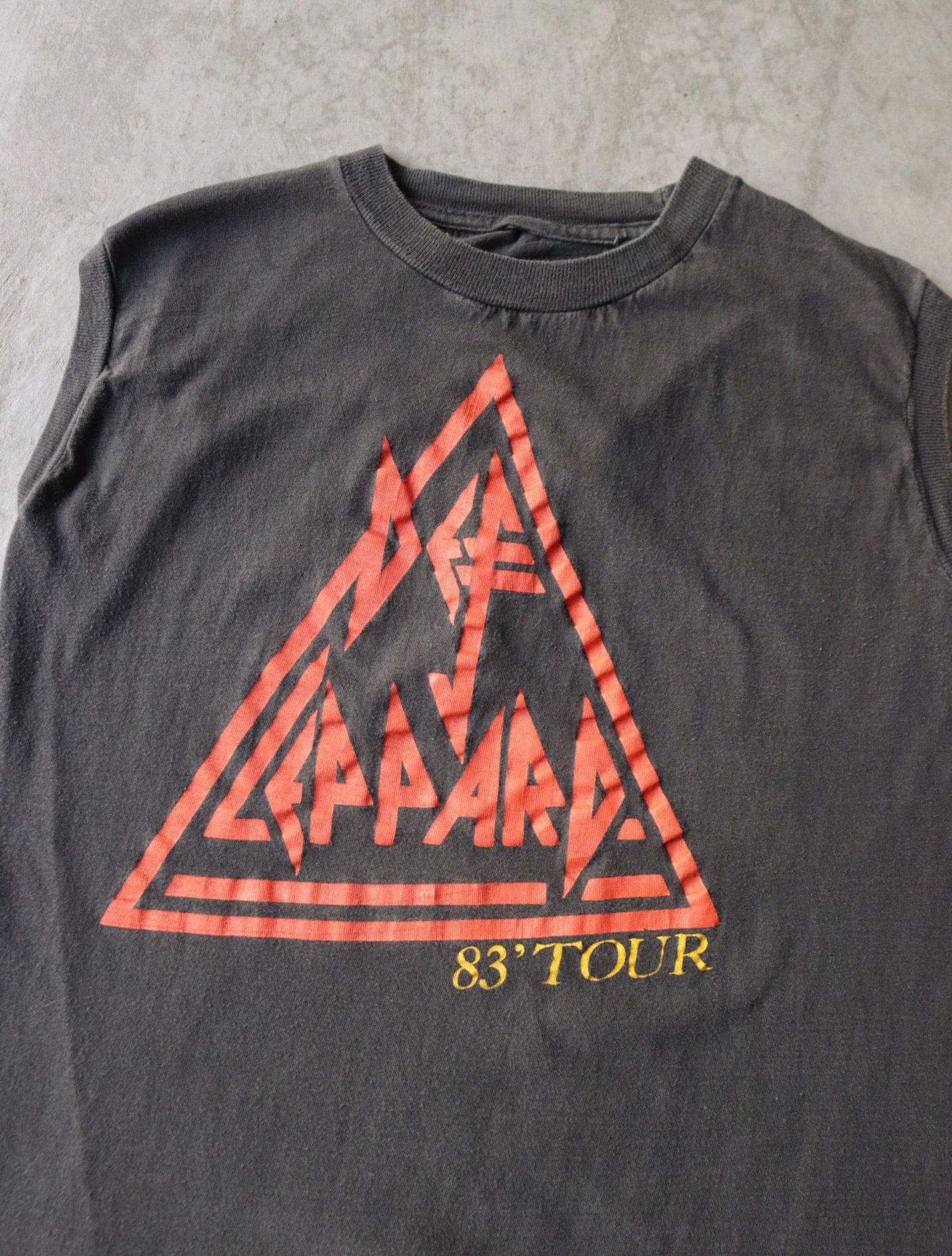 1980S DEF LEPPARD BAND MUSCLE TEE