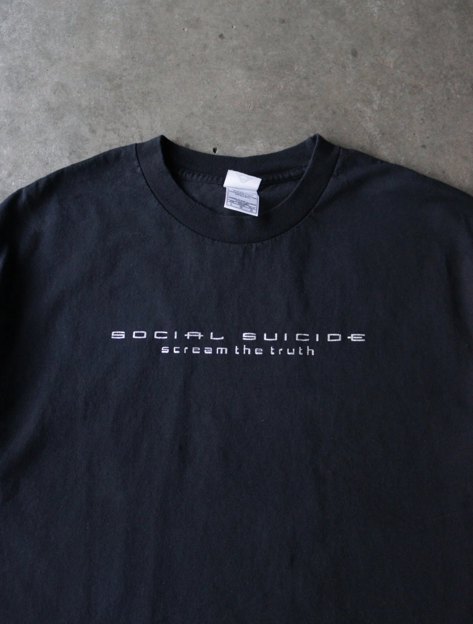 2000S SOCIAL SUICIDE TEE