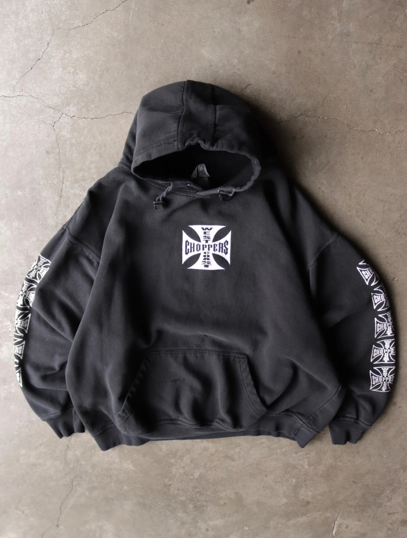 Sweatshirts – TWO FOLD