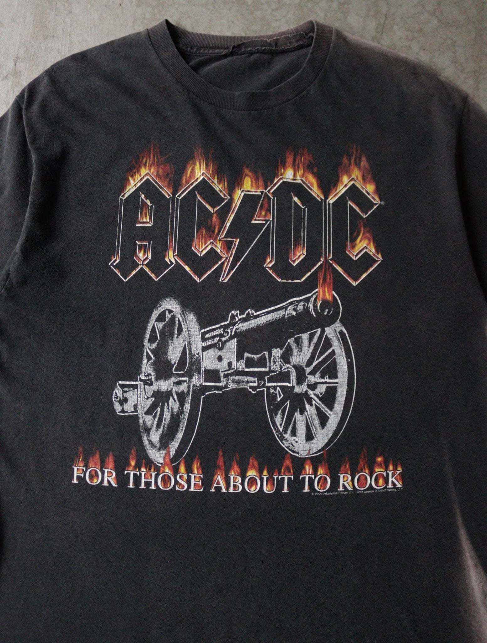 2000S FADED AC/DC TEE