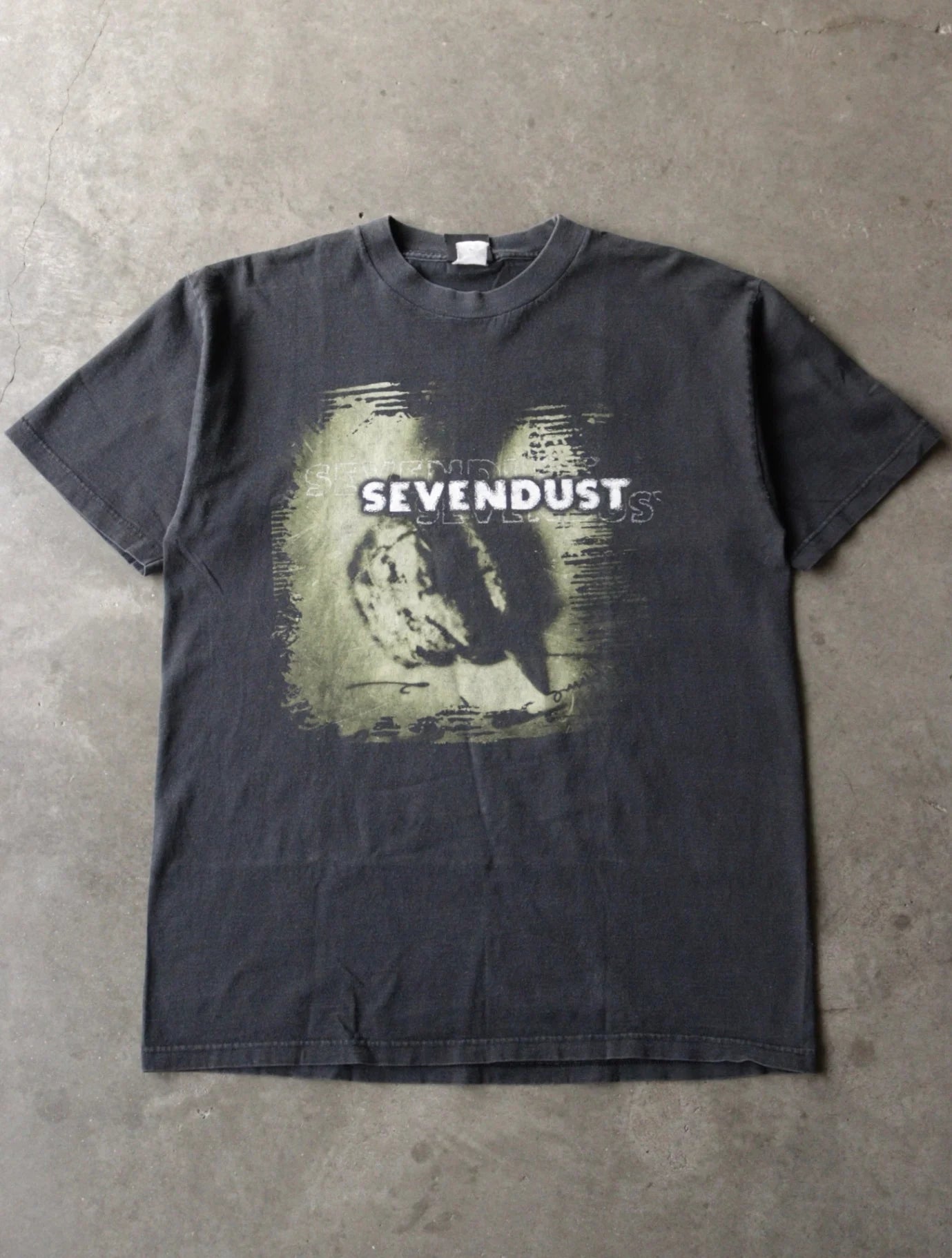 2000S SEVENDUST BAND TEE