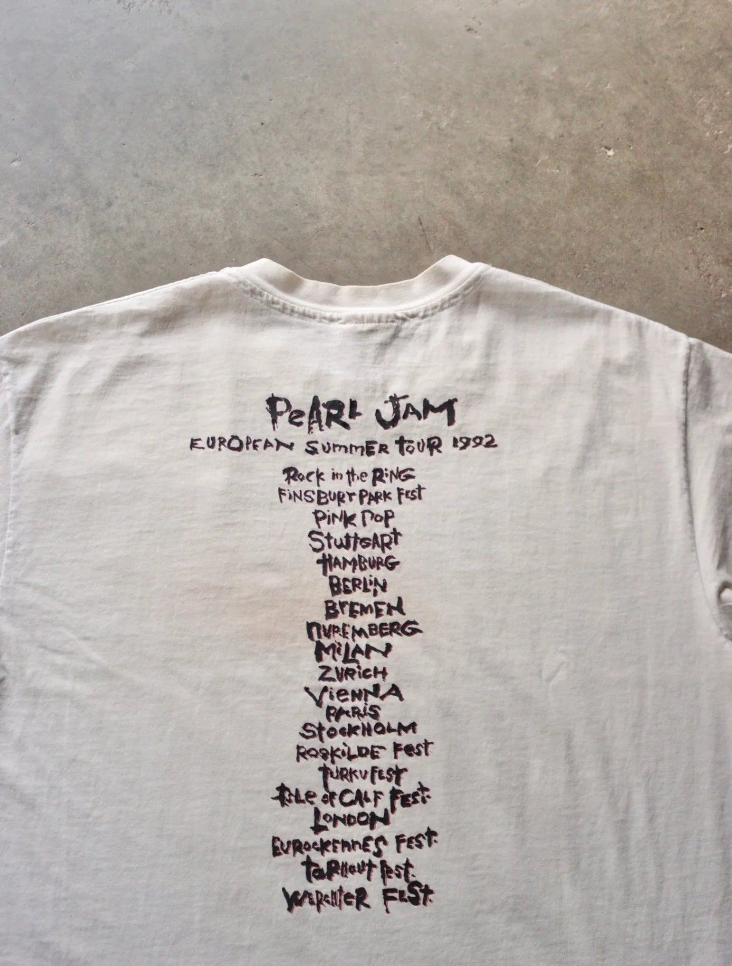 2000S PEARL JAM BAND TEE