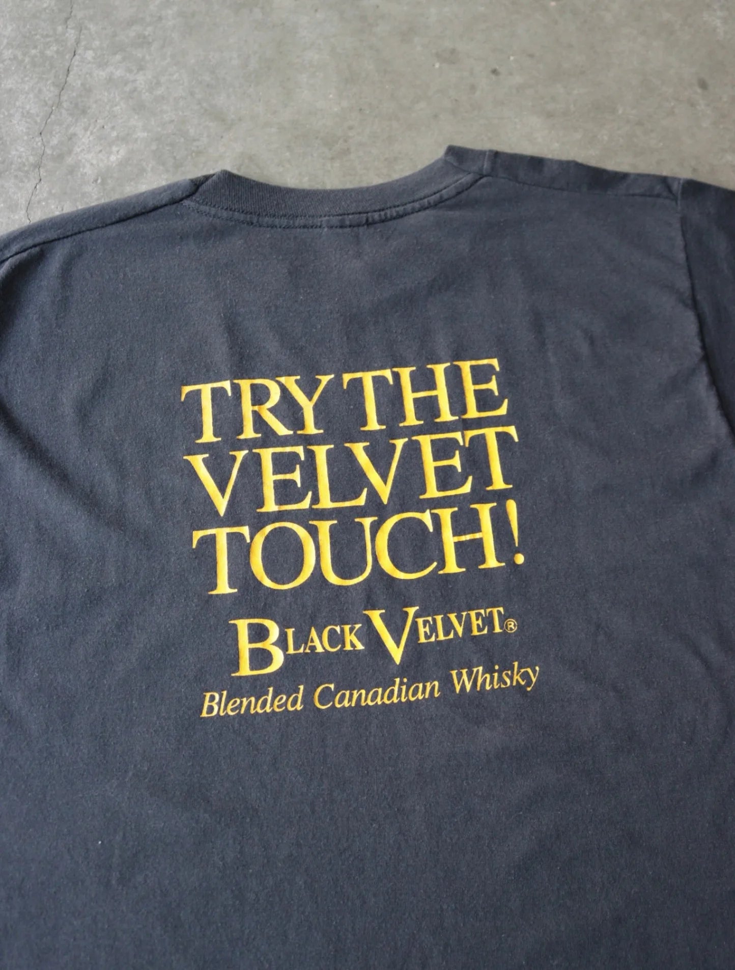 1980S TRY THE VELVET TOUCH TEE