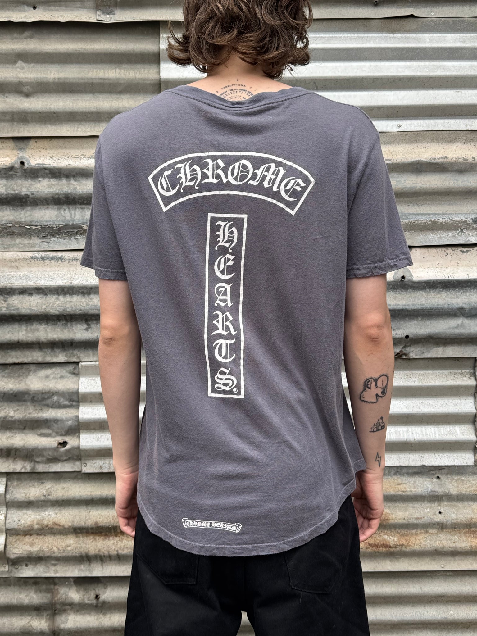2010S CHROME HEARTS HORSESHOE LOGO TEE