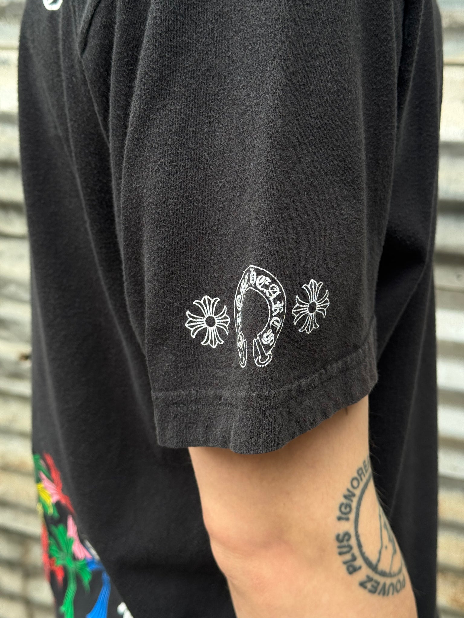 2000S CHROME HEARTS MULTI COLOR CROSS TEE