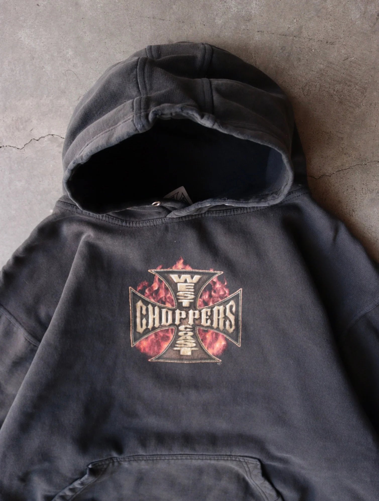 2000S FADED BOXY WEST COAST CHOPPERS FLAME HOODED SWEATSHIRT