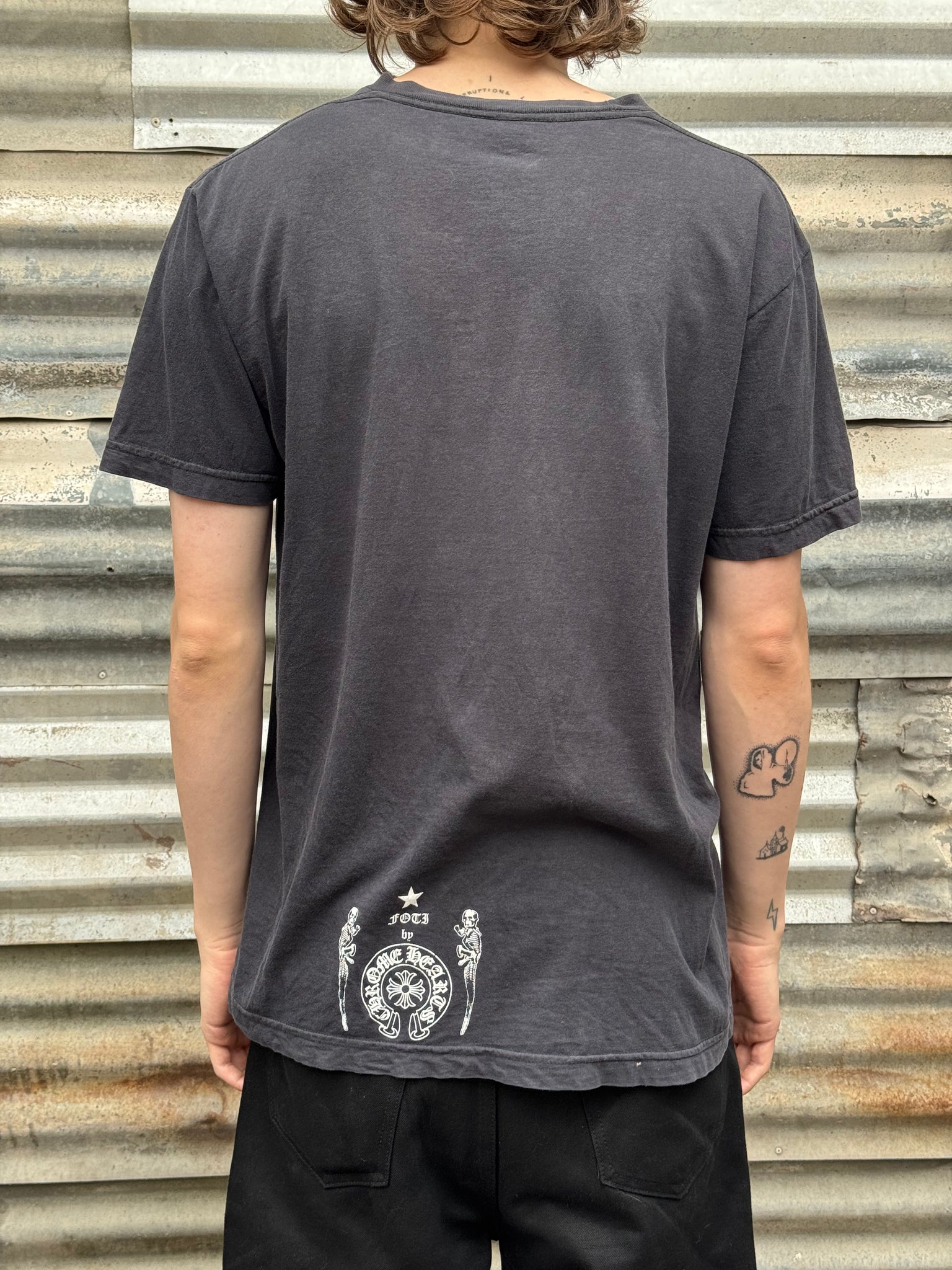 2000S CHROME HEARTS FADED FOTI TEE