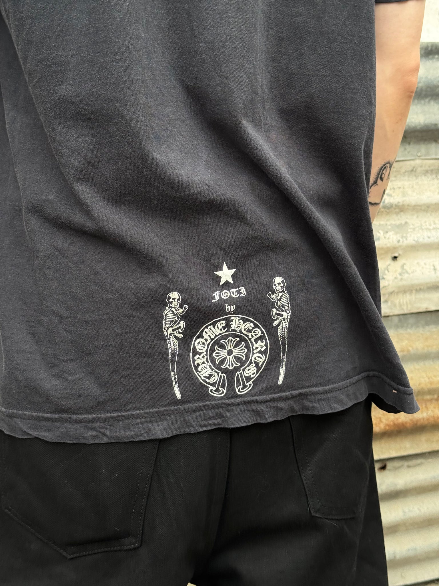 2000S CHROME HEARTS FADED FOTI TEE