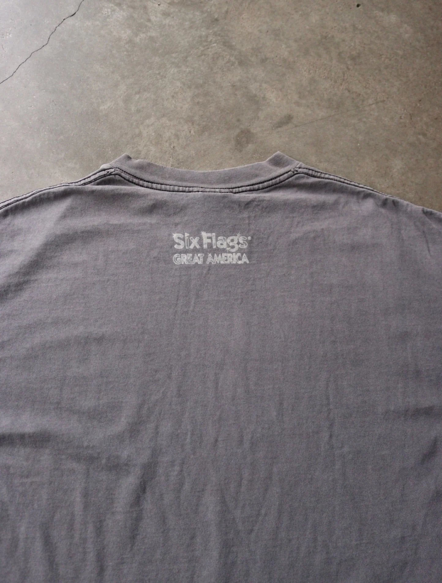 1990S SUN FADED BATMAN SIX FLAGS TEE
