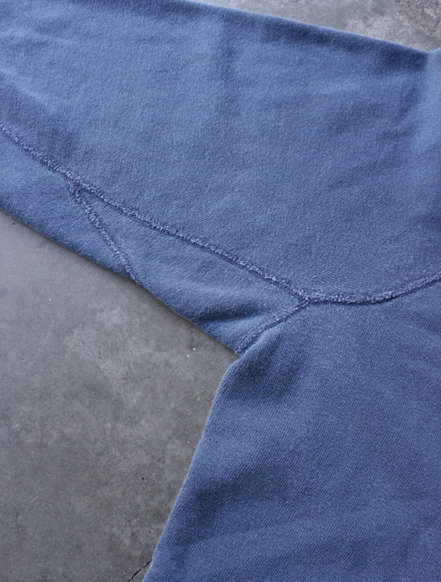 1960S FADED BLUE SWEATSHIRT