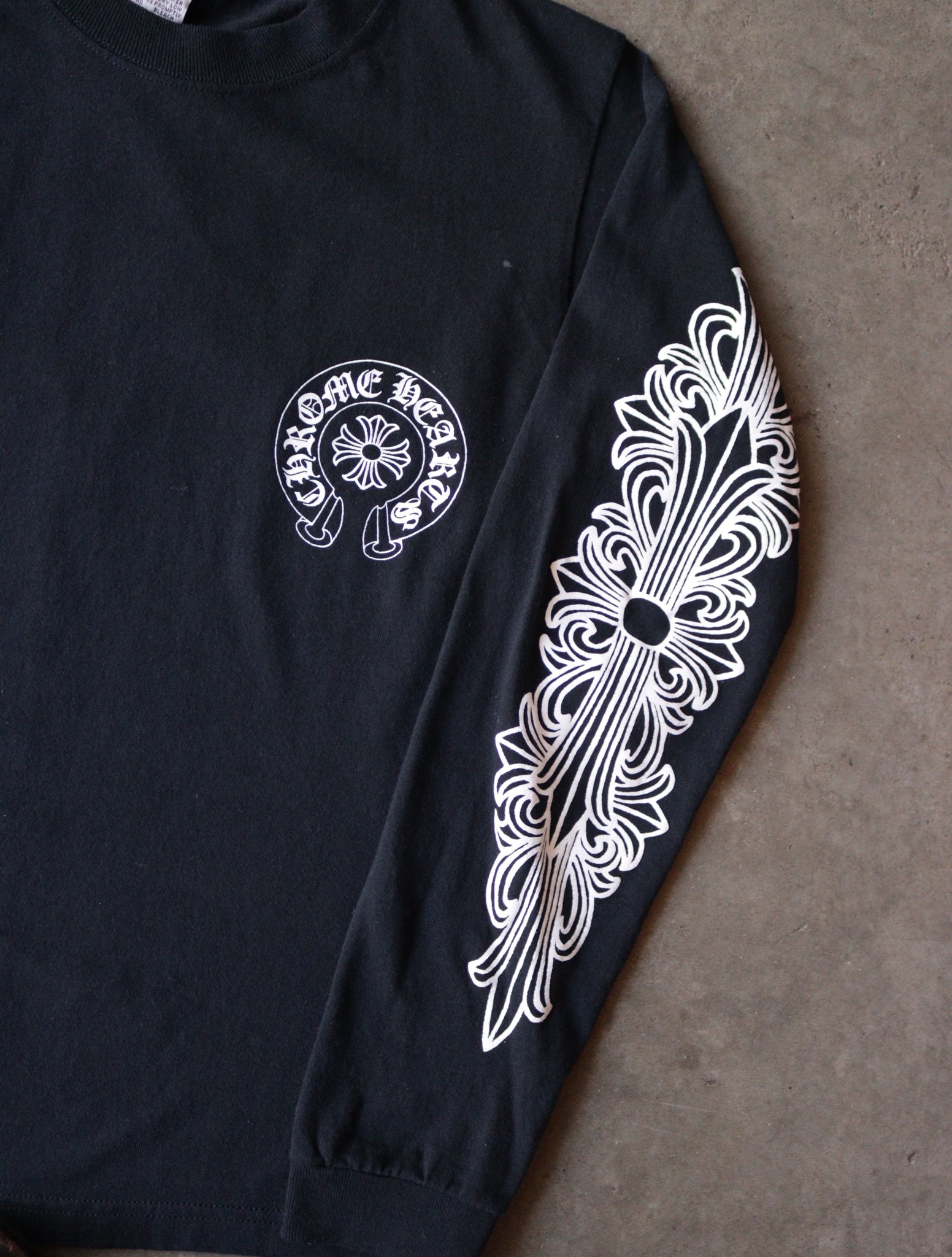 2000S CHROME HEARTS FLORAL SLEEVE L/S TEE – TWO FOLD