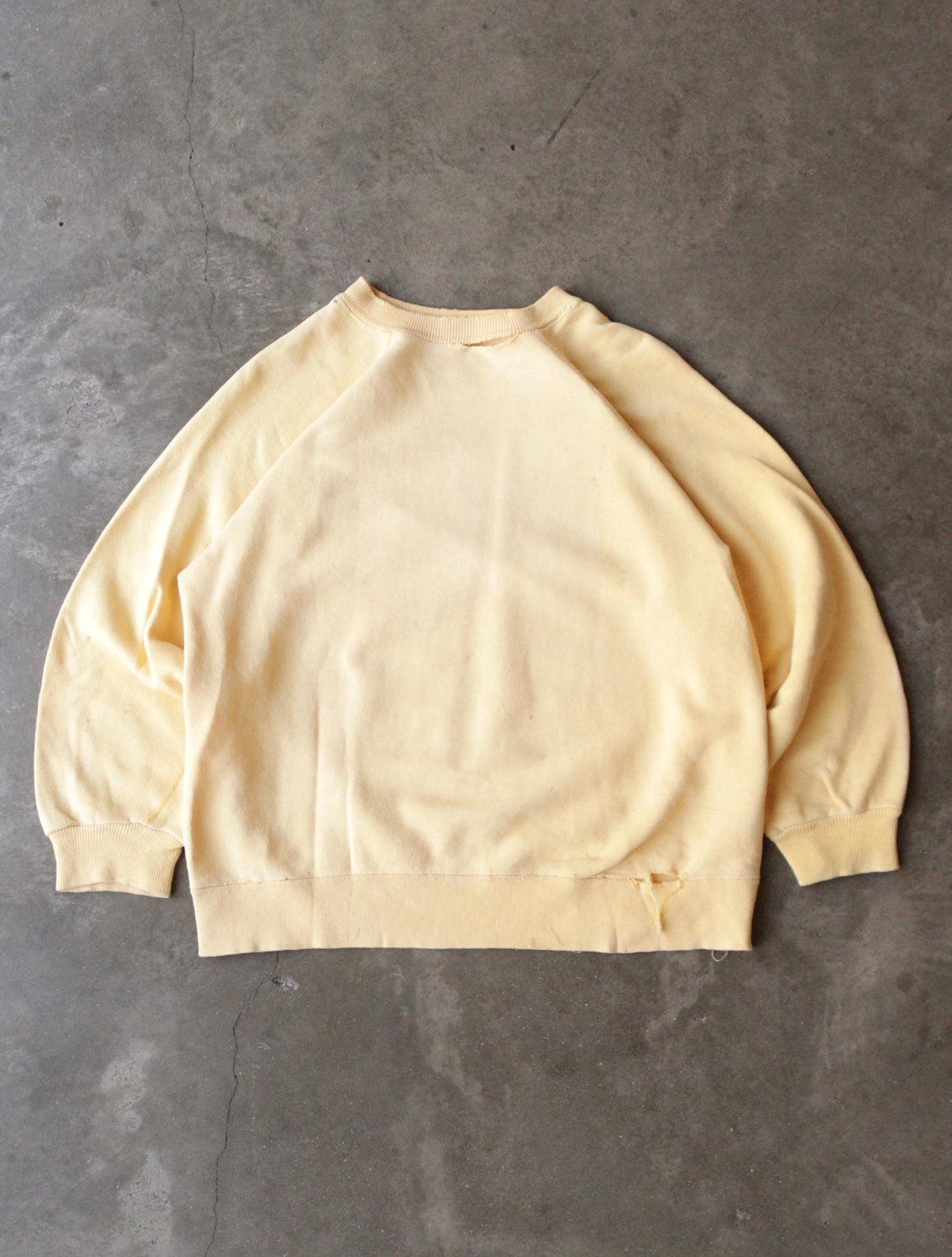 Sweatshirts – TWO FOLD