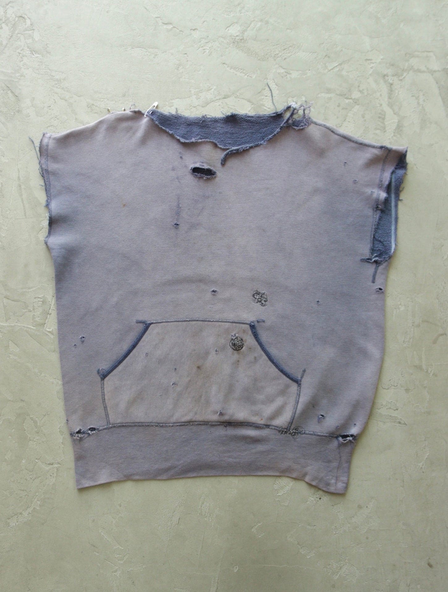 1950S SUN FADED PURPLE CHOPPED THRASHED SWEATSHIRT - TWO FOLD