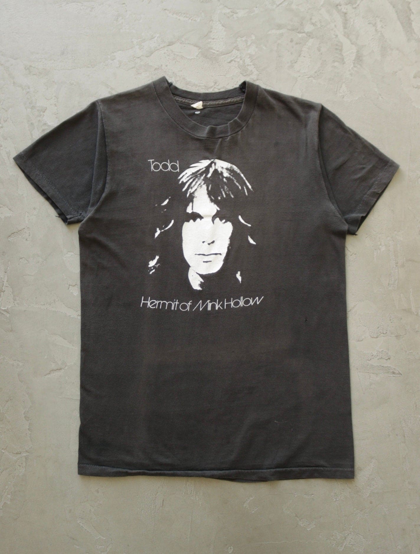 1970S HERMIT OF MINK HOLLOW BAND TEE - TWO FOLD