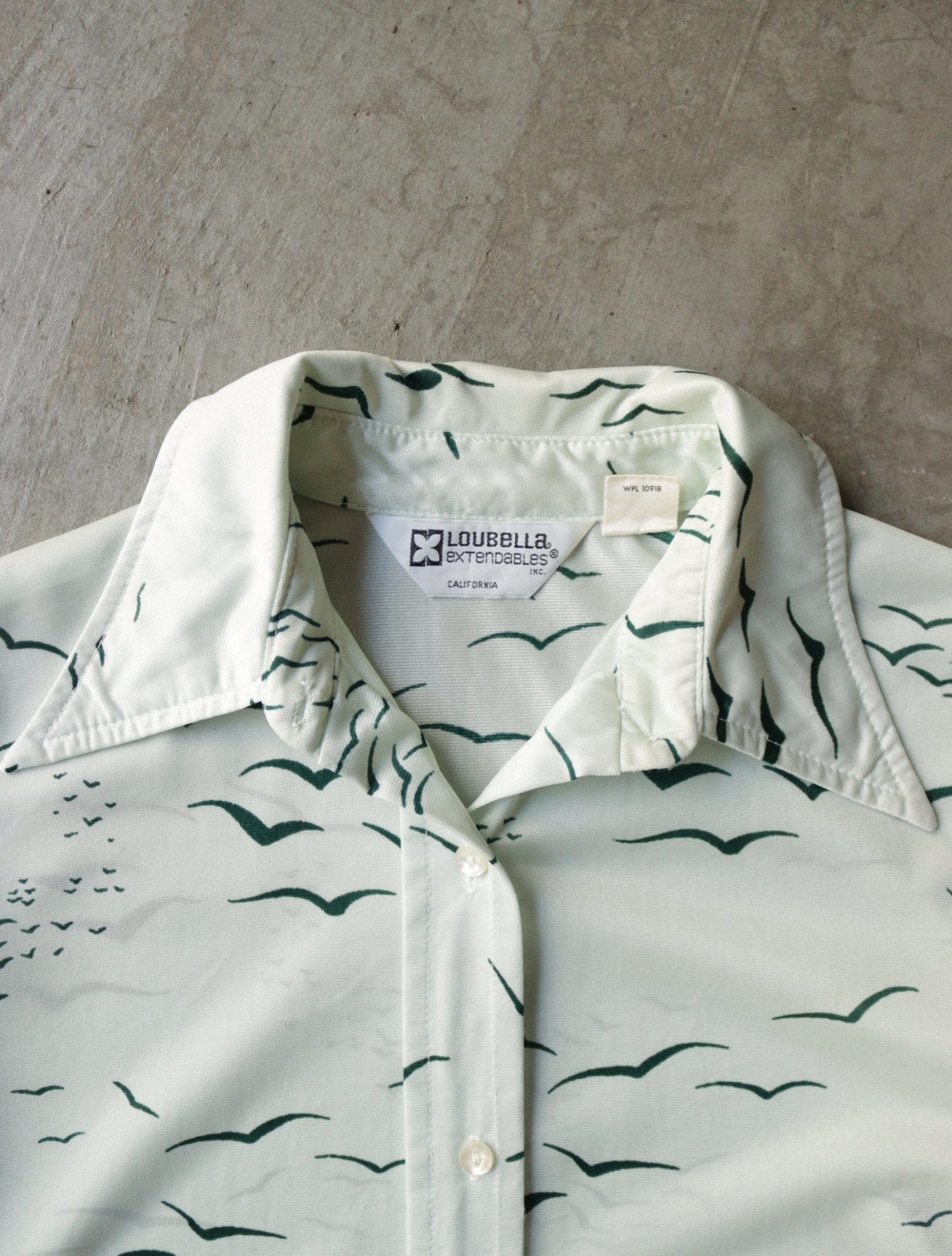 1970S SEAGULLS GREEN GRAPHIC SHIRT - TWO FOLD