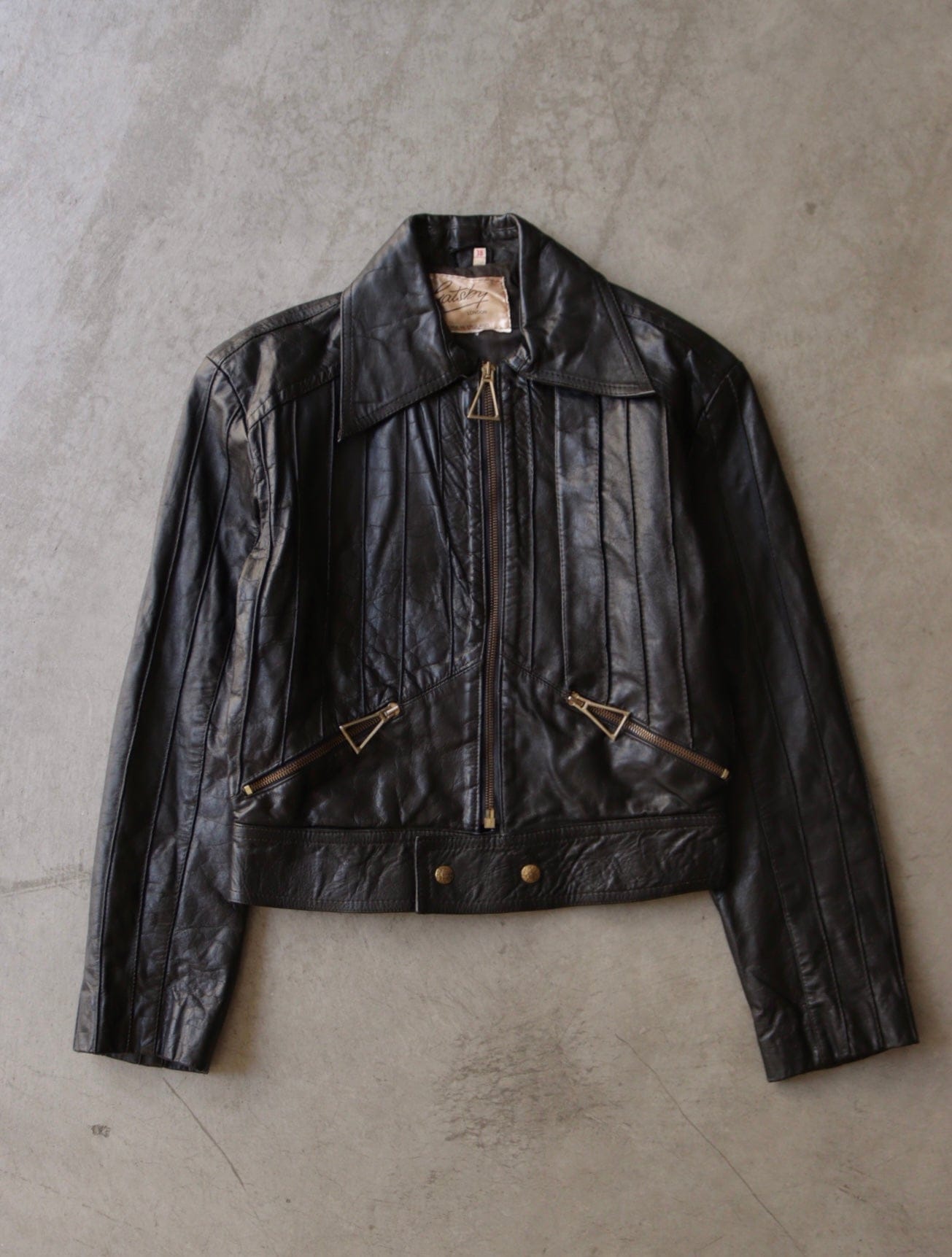 1970S TRIANGLE ZIP LEATHER CROP JACKET – TWO FOLD