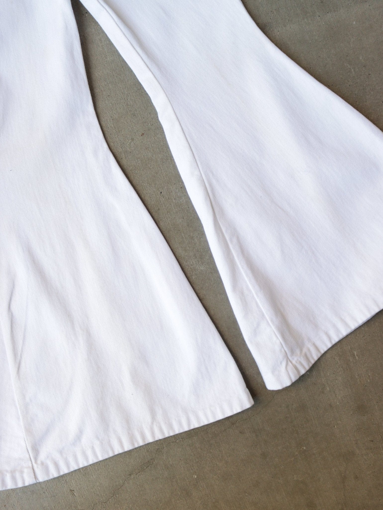 1970S WIDE FLARE WHITE DENIM PANTS - TWO FOLD